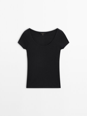 Fitted ribbed T-shirt