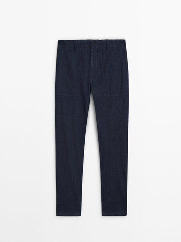 Relaxed fit jeans with carpenter pocket
