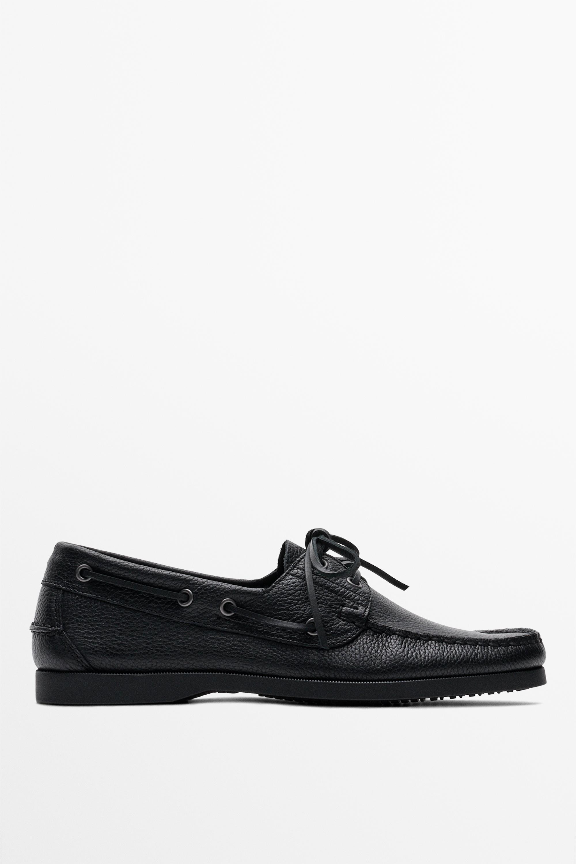 Leather boat shoe