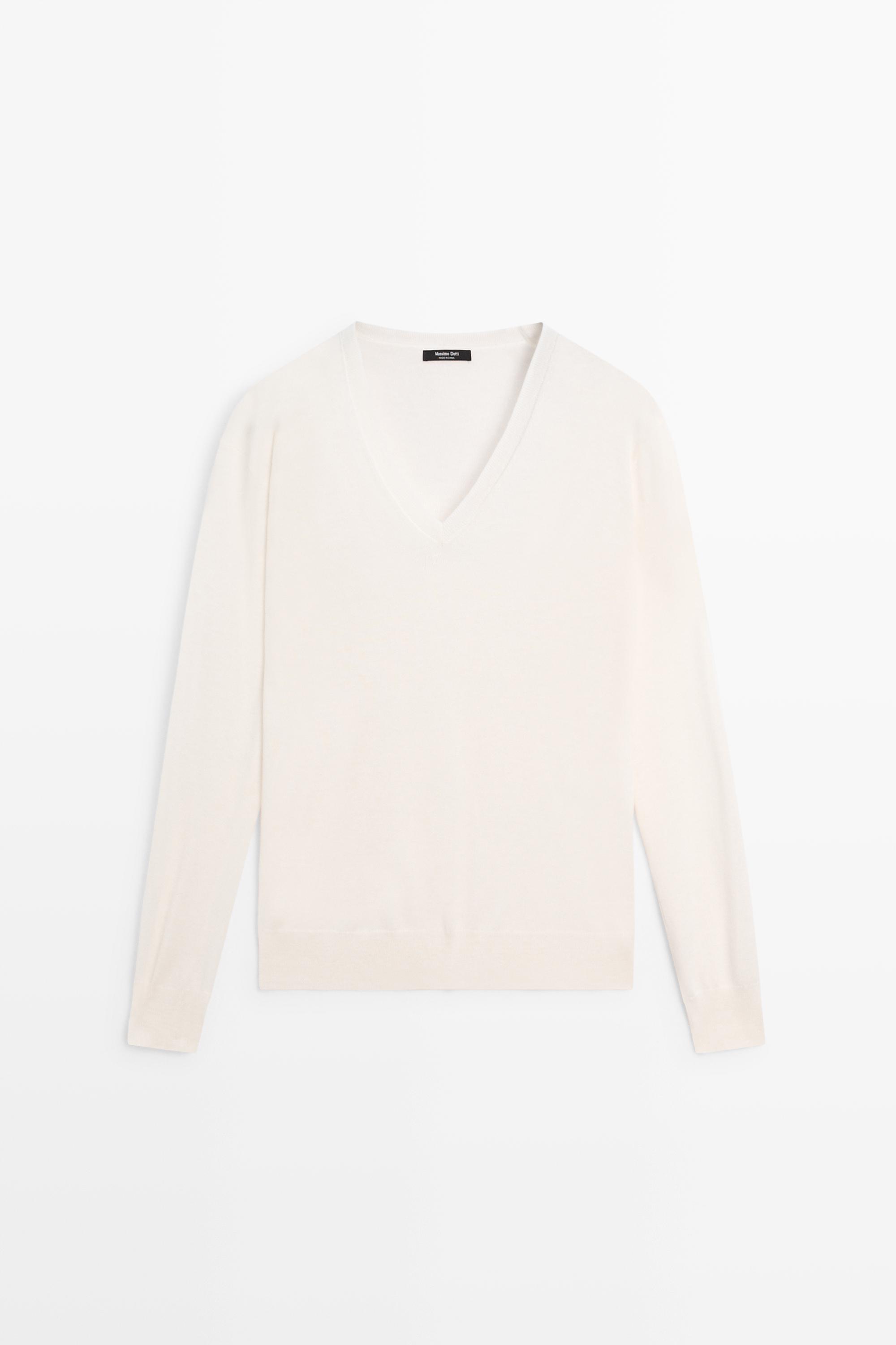Wool blend V-neck knit sweater