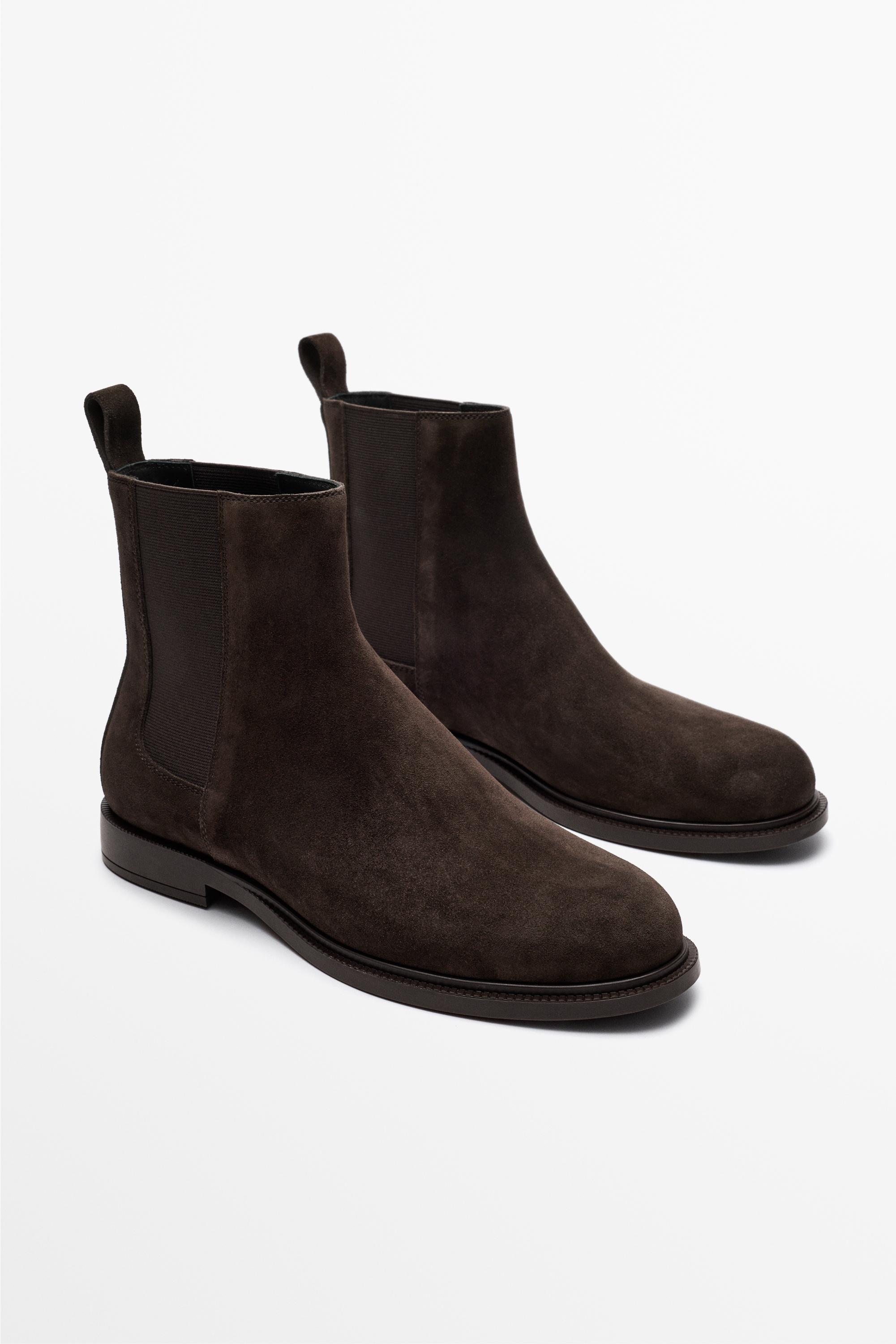 Leather Chelsea ankle boots