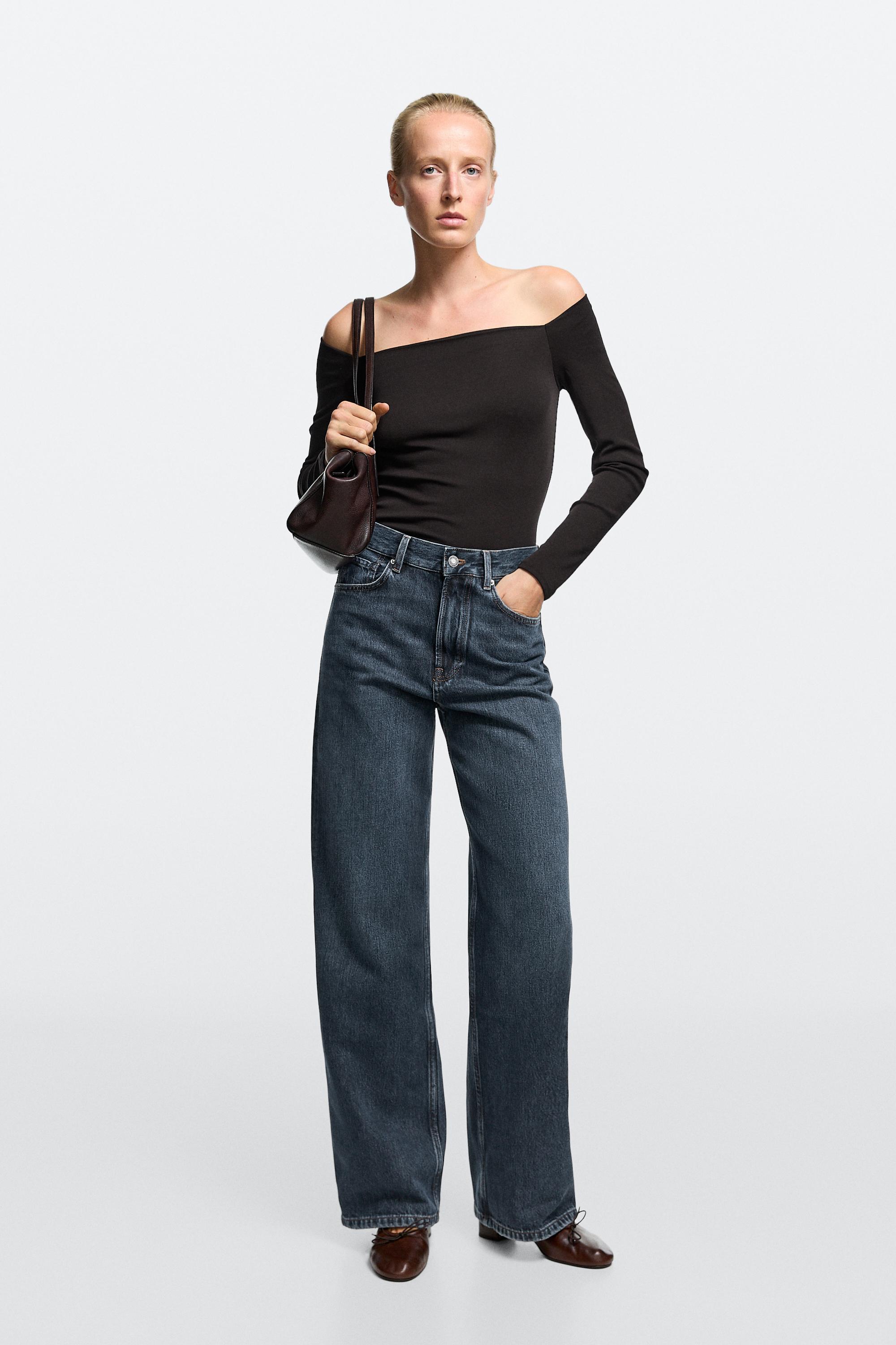 High-waist wide-leg jeans