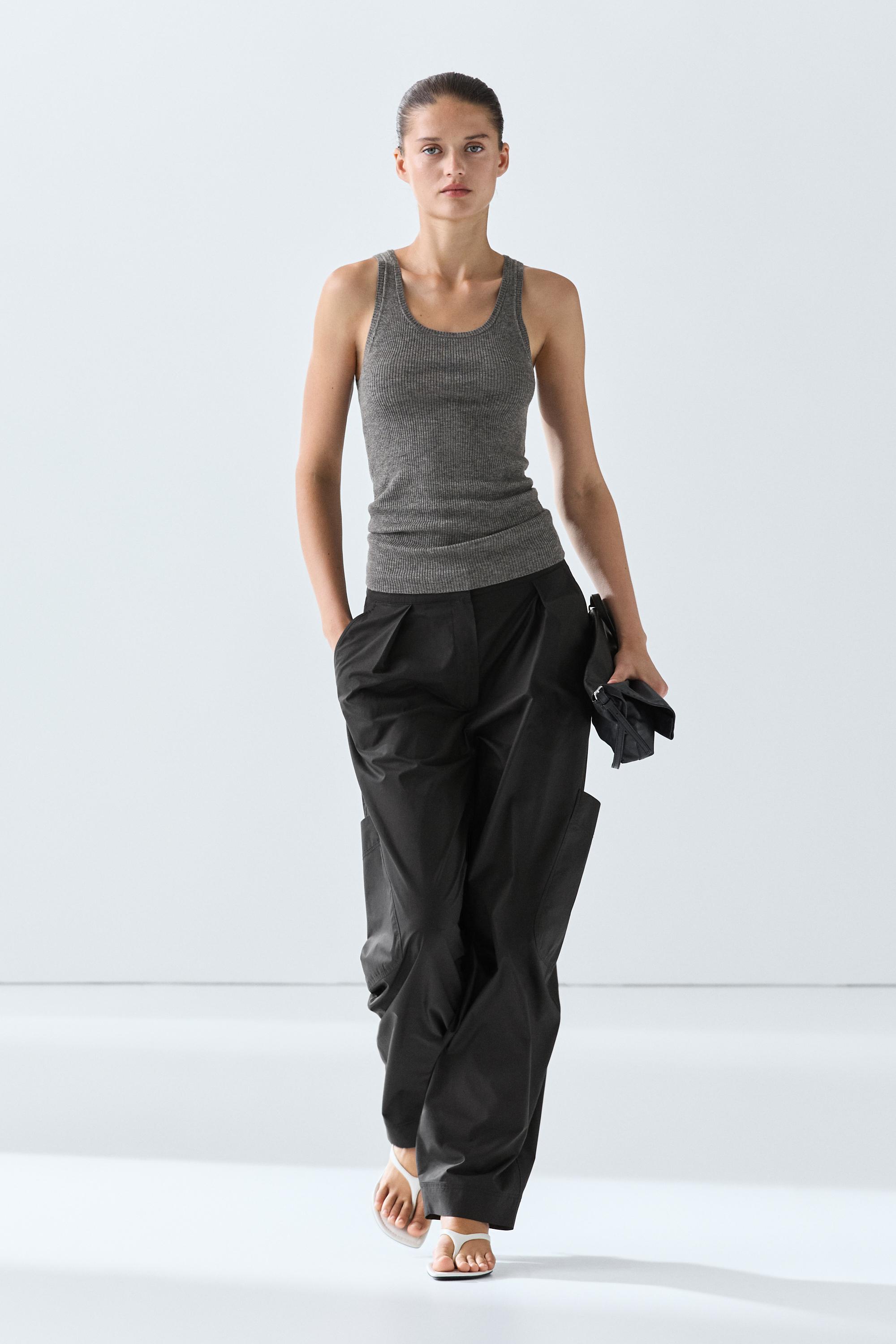 Barrel fit cargo pants