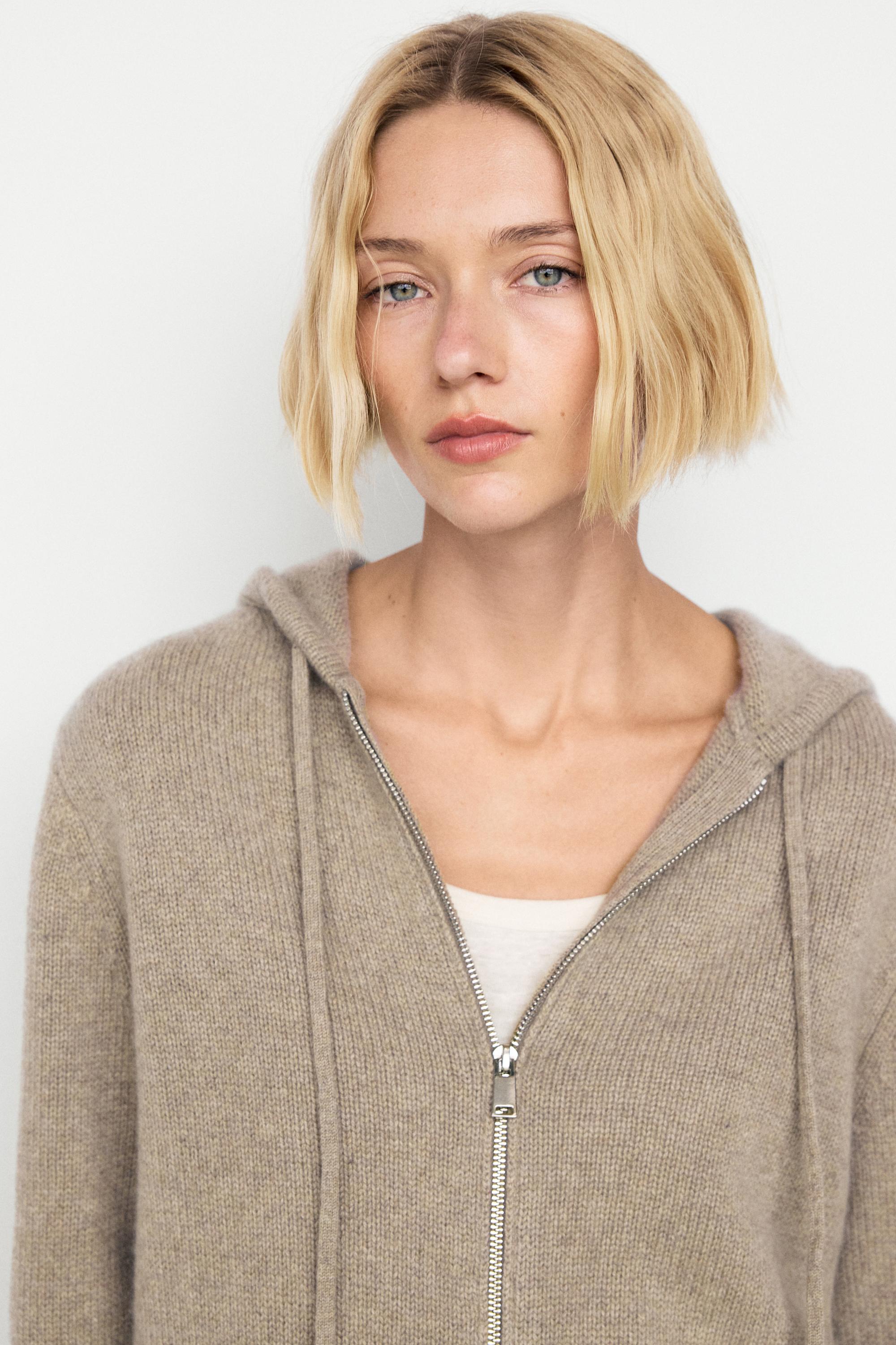 100% cashmere hooded zip-up cardigan