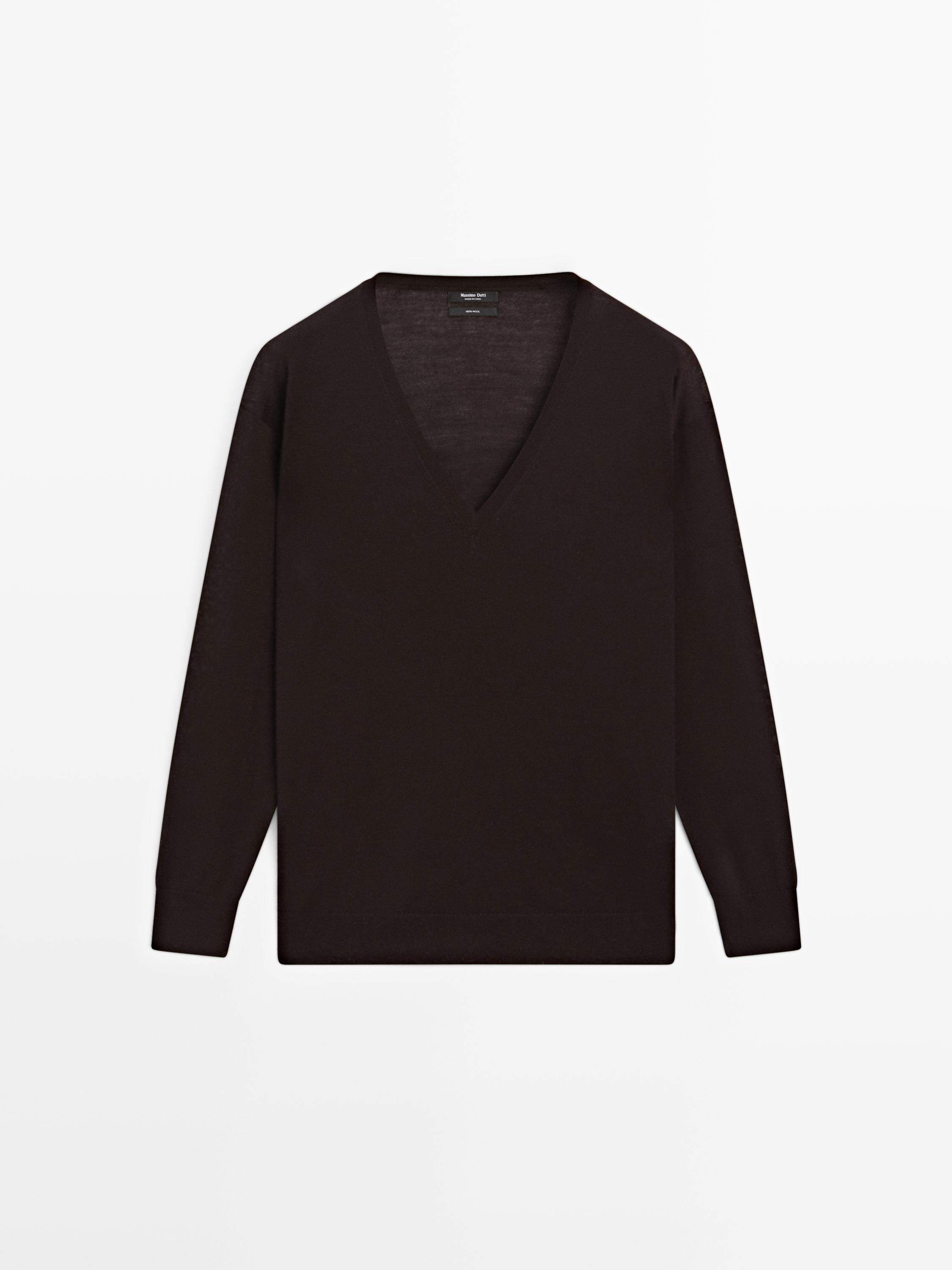 100% wool oversize knit sweater