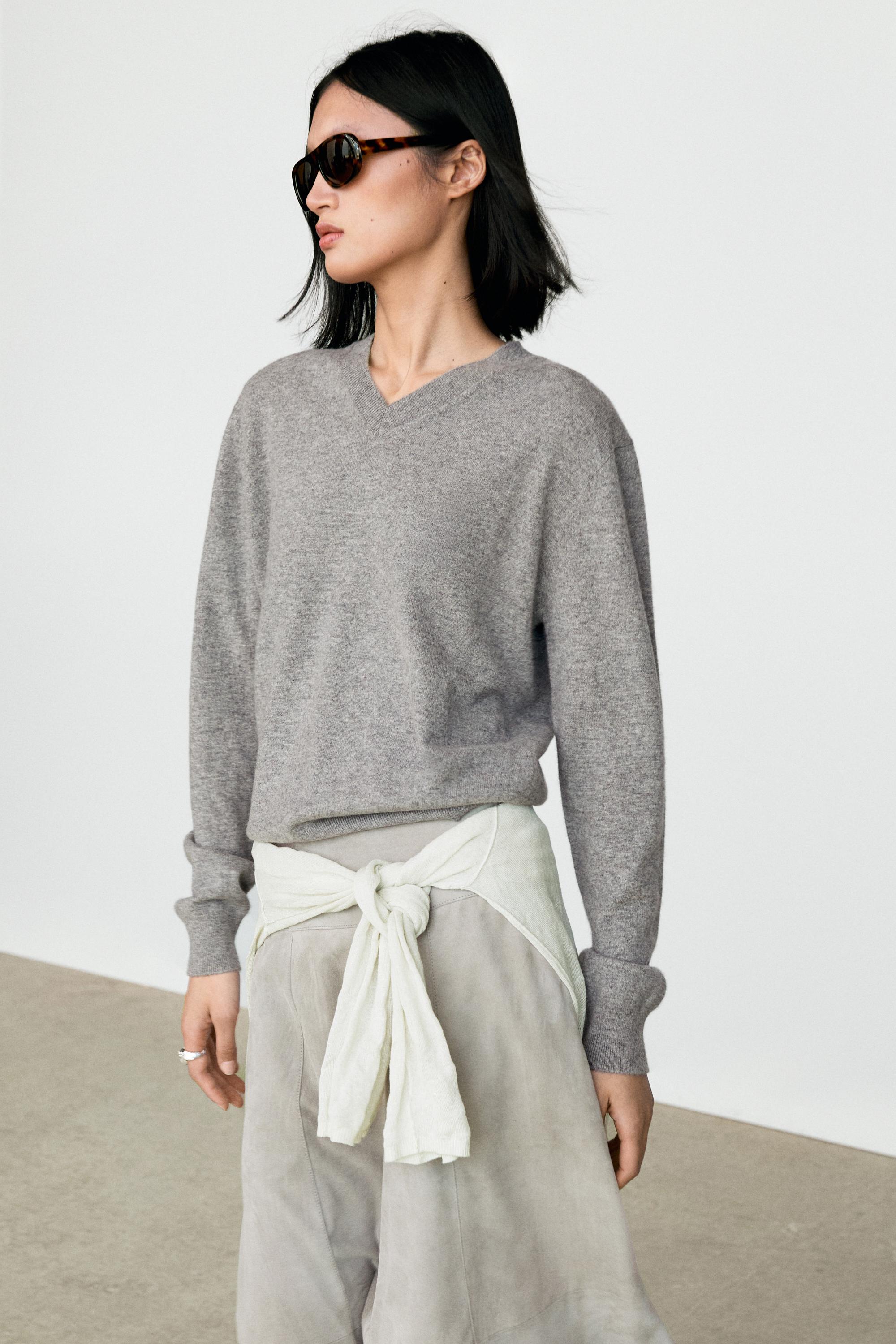 100% cashmere knit sweater