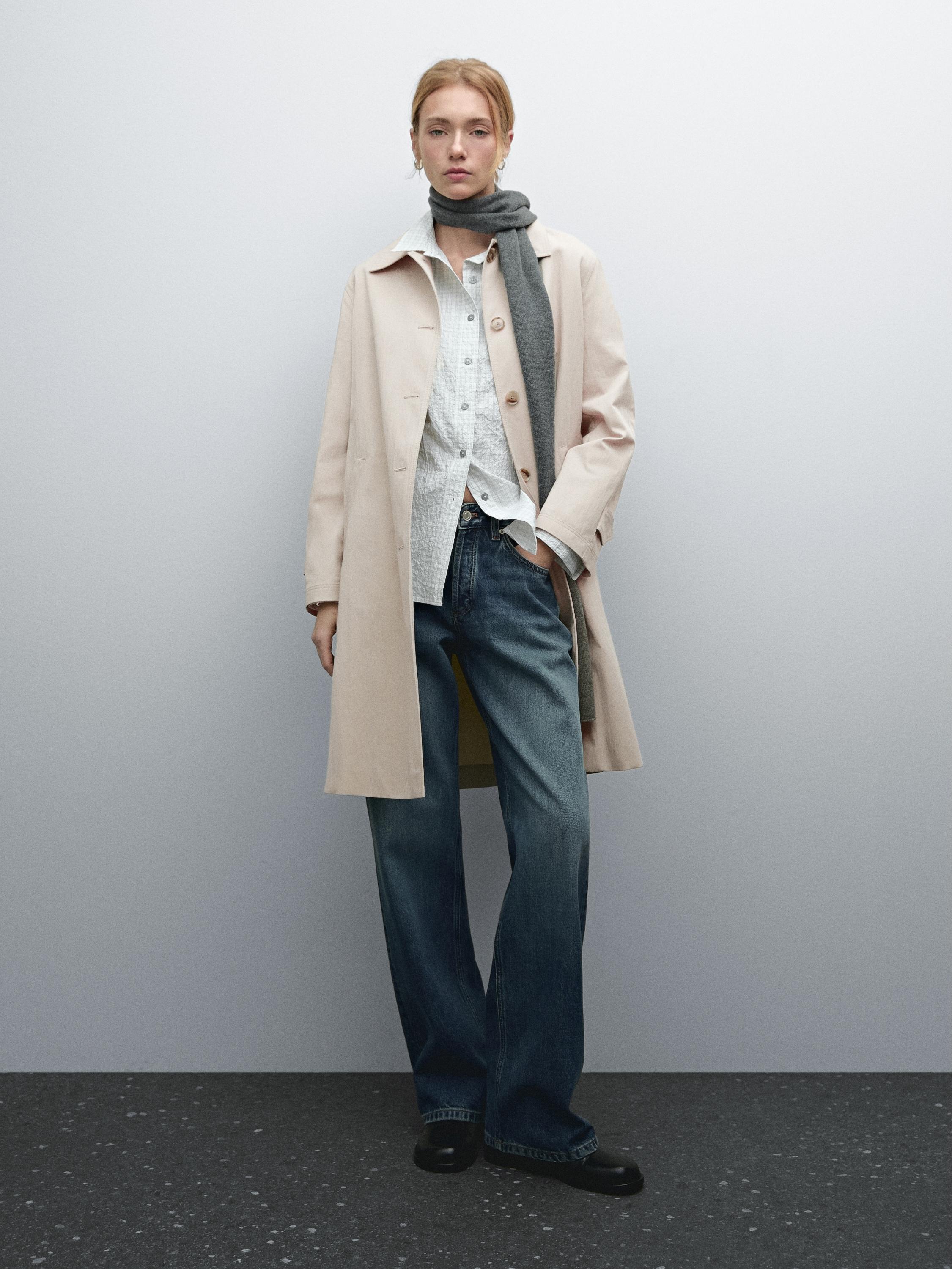 Lightweight cotton blend coat with buttons