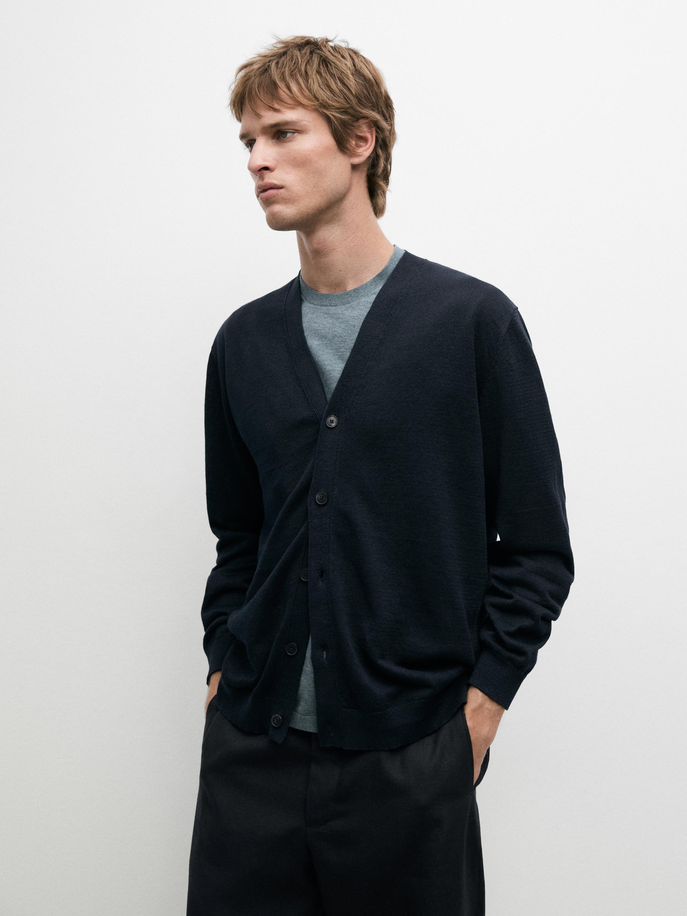 Linen knit cardigan with buttons