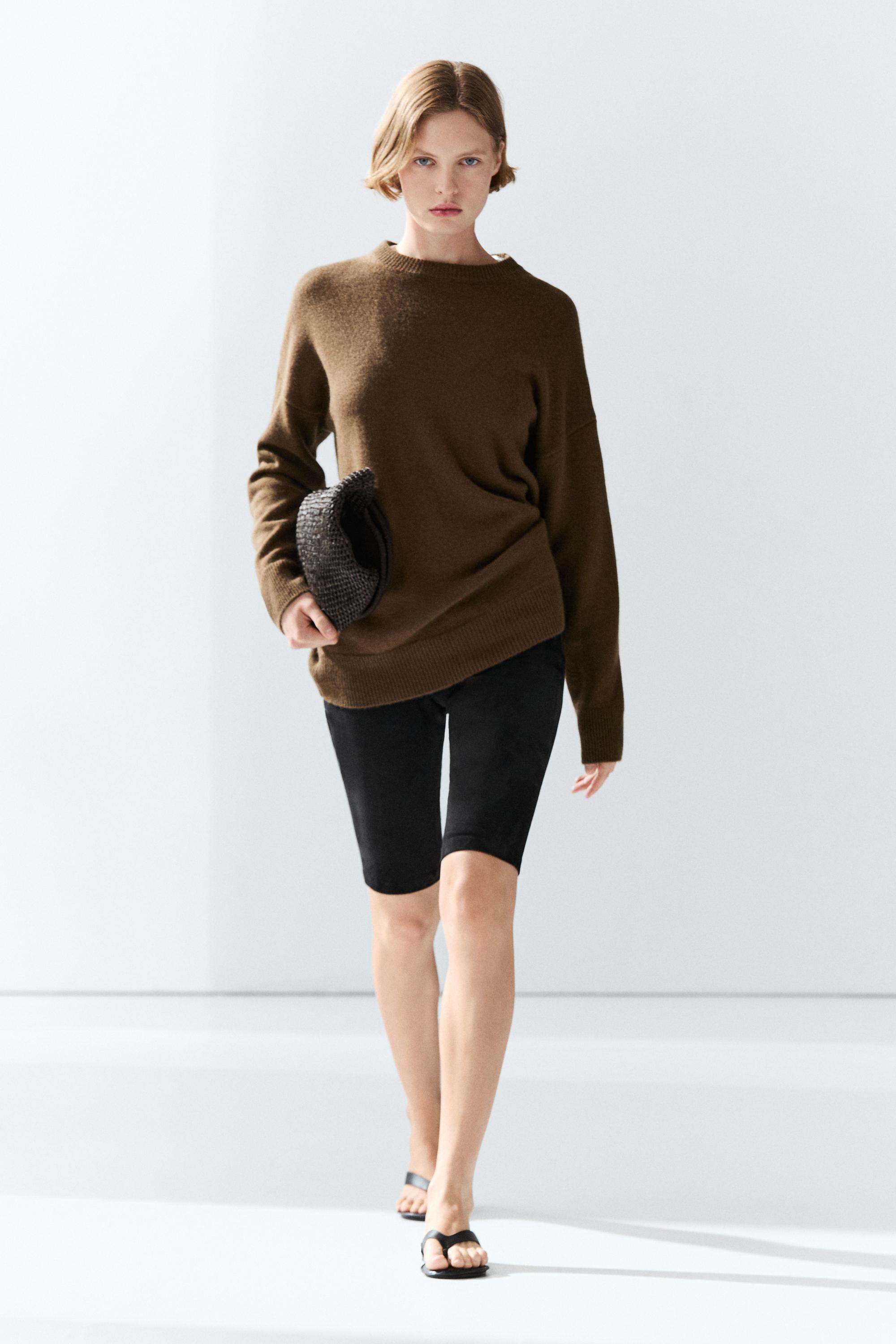 100% cashmere oversize knit sweater