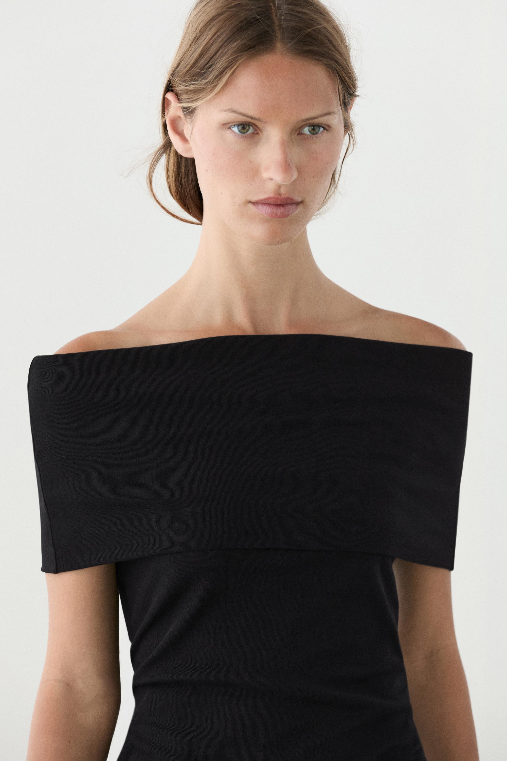 Cotton off-the-shoulder top