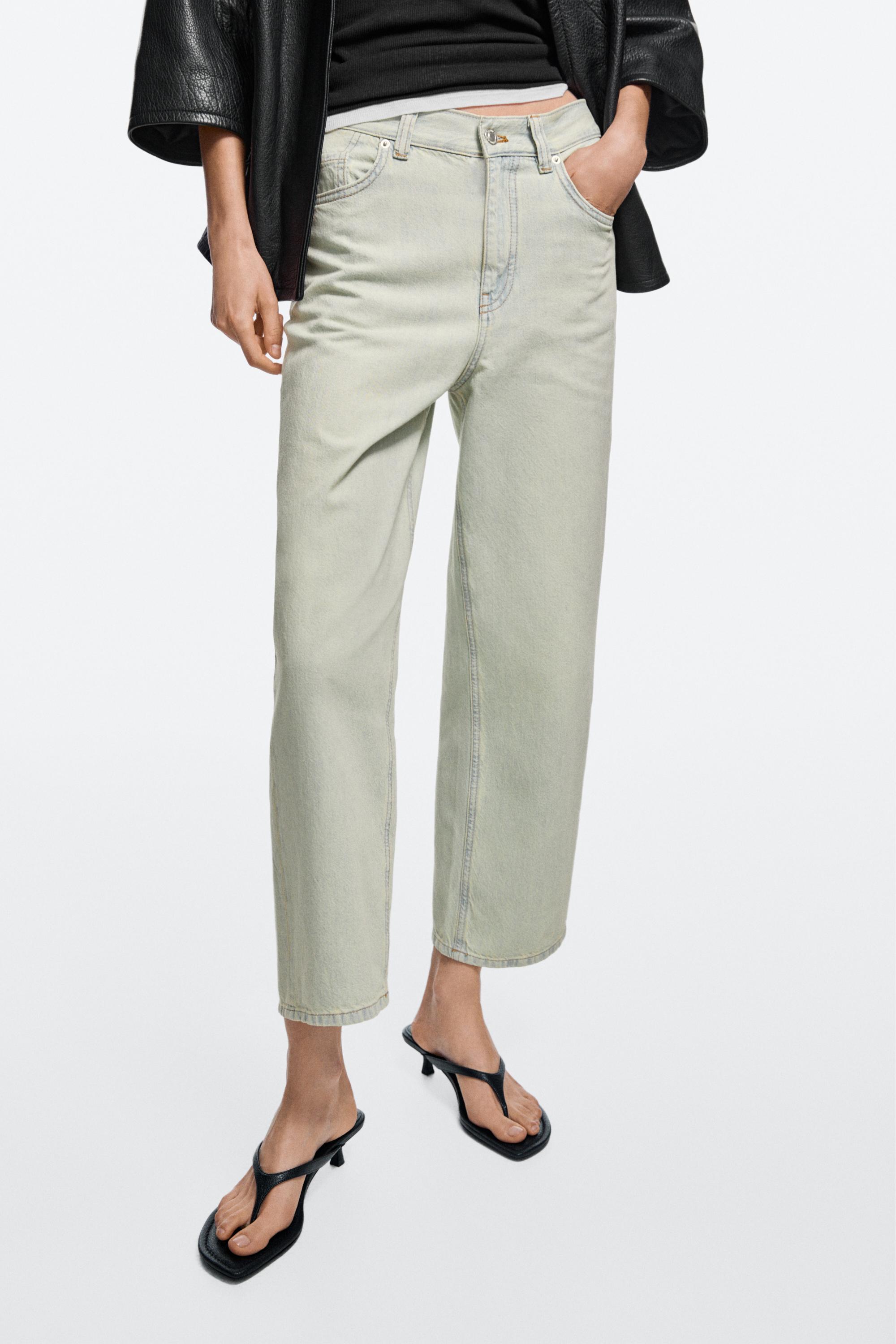 Mid-waist cropped wide-leg jeans