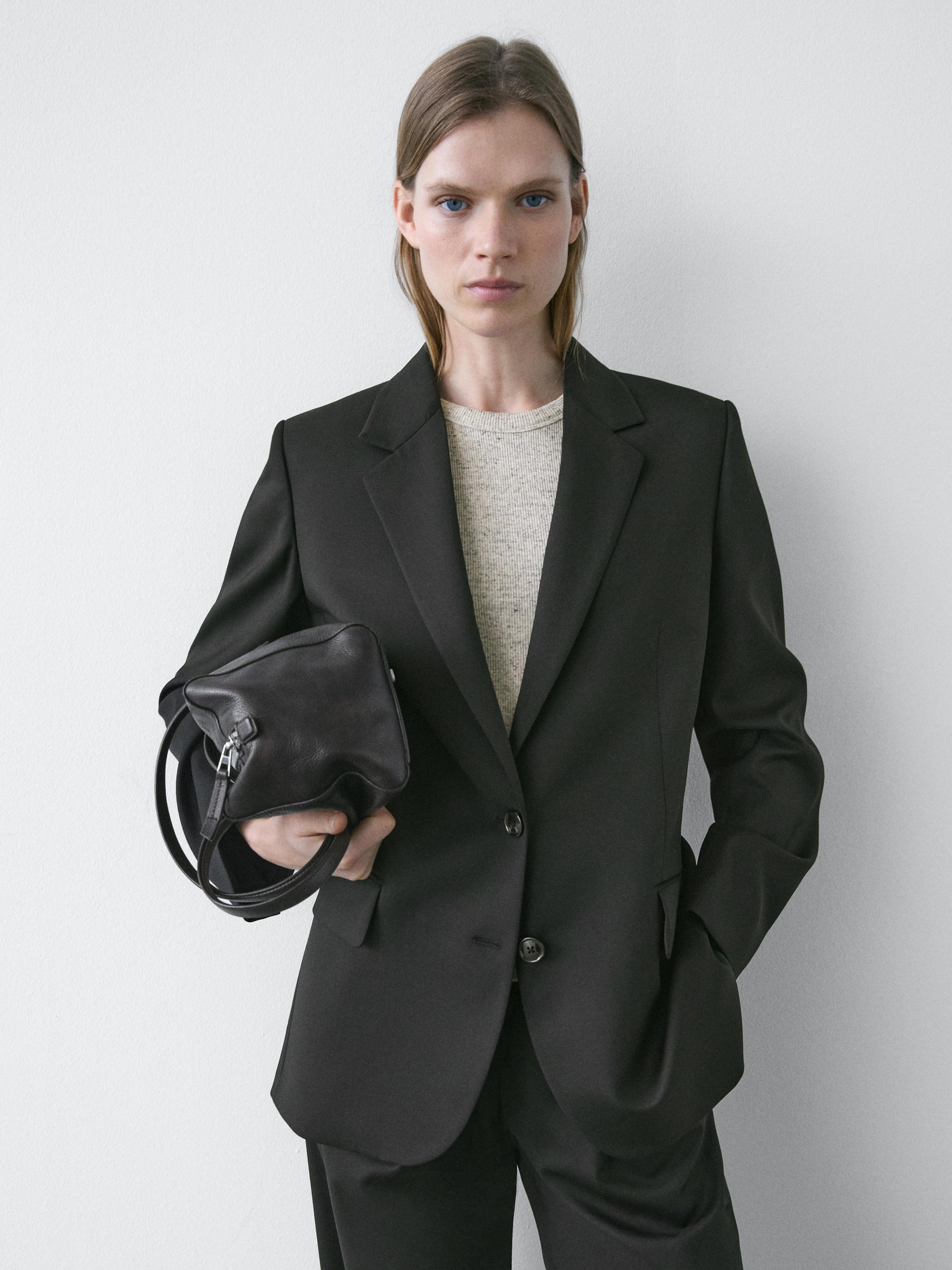 100% extra fine wool two-button blazer