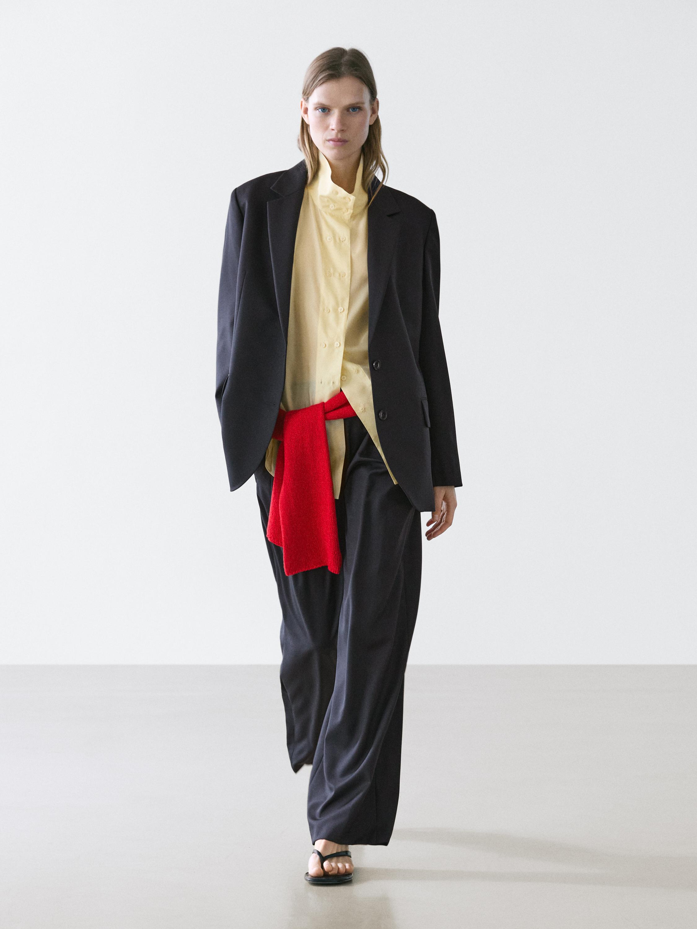 Pleated extra fine wool trousers