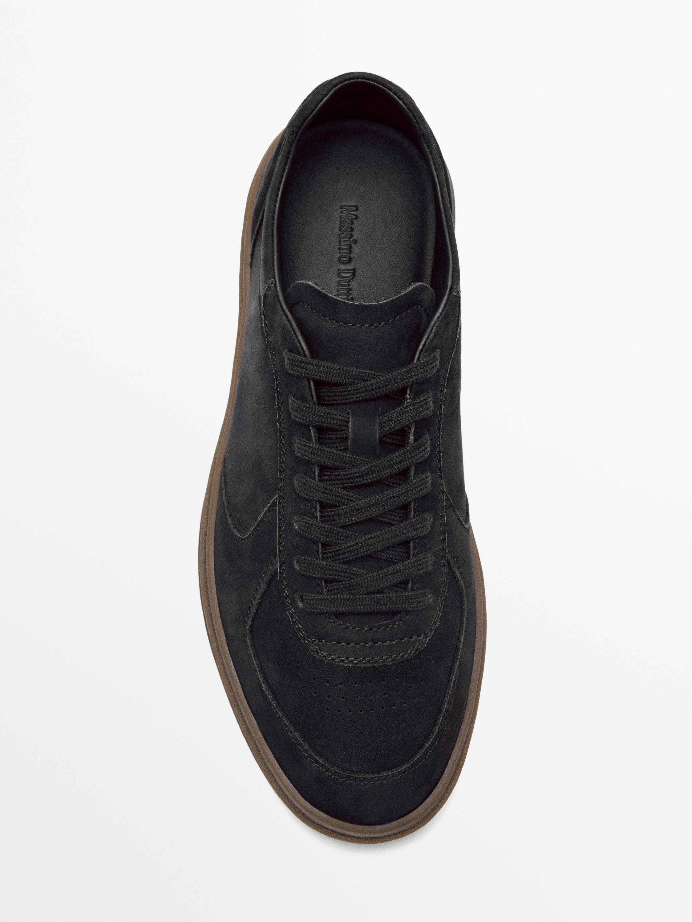 Nubuck trainers with contrast sole