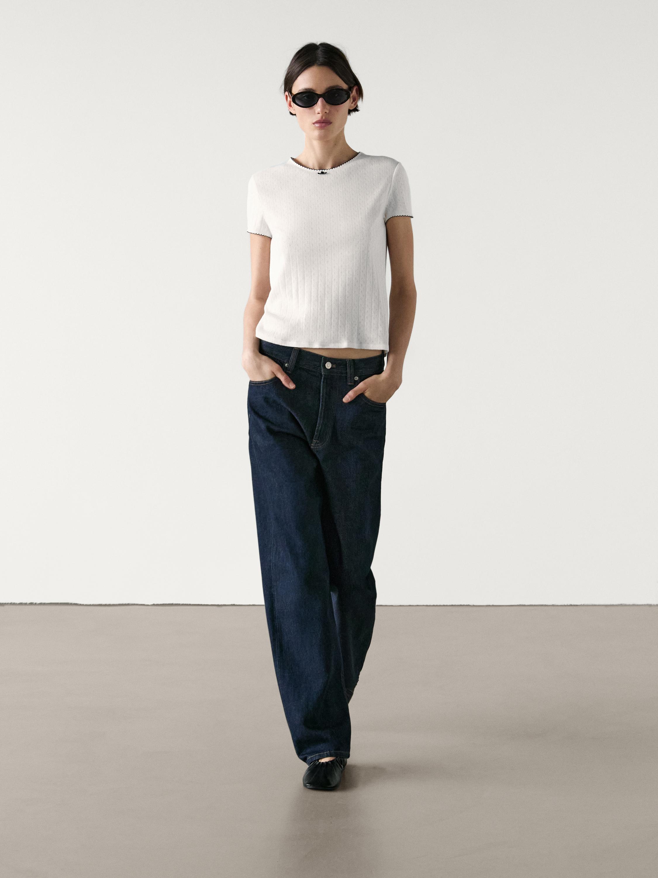 Short sleeve contrast T-shirt with bow detail