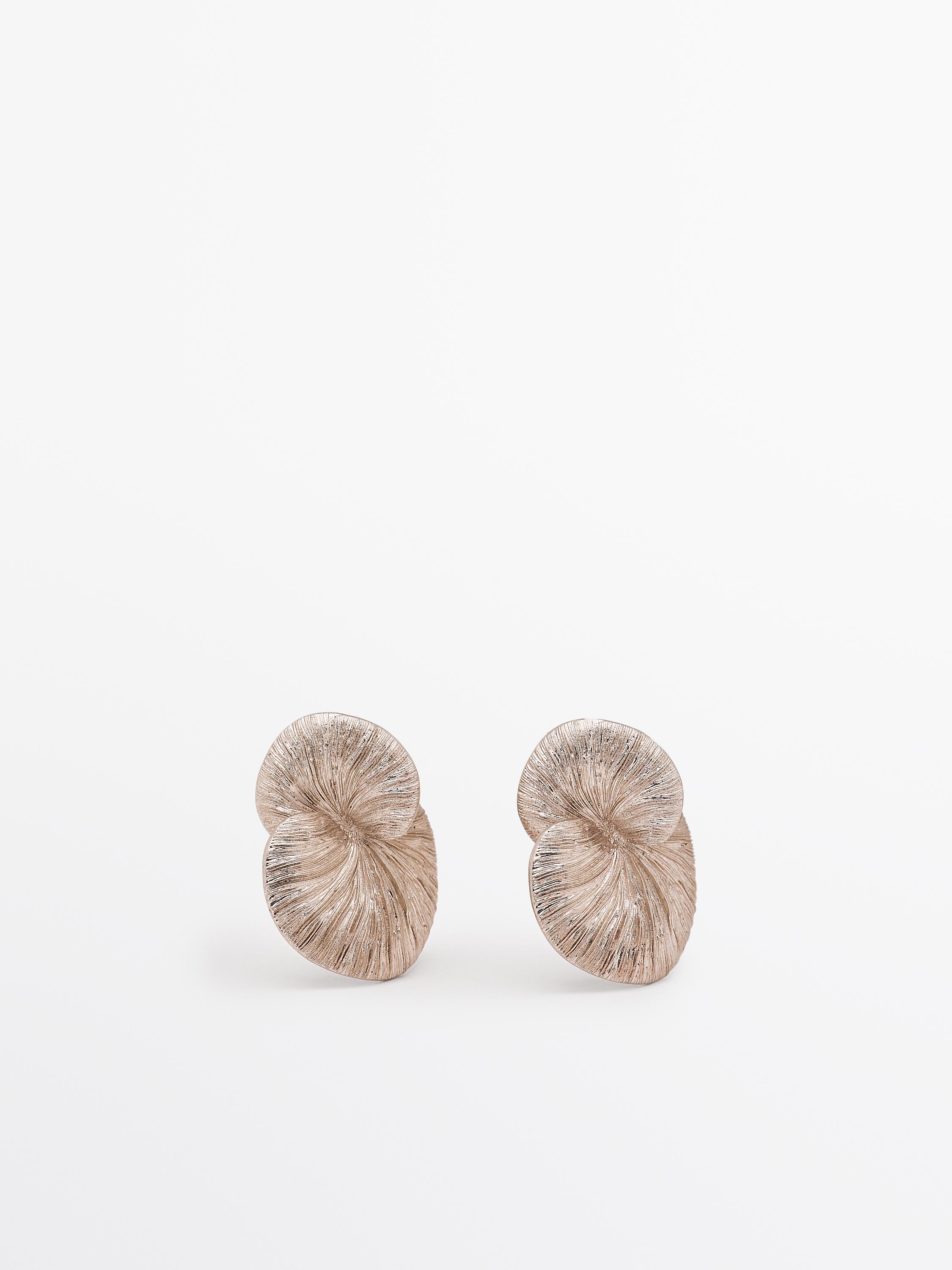 Seashell earrings