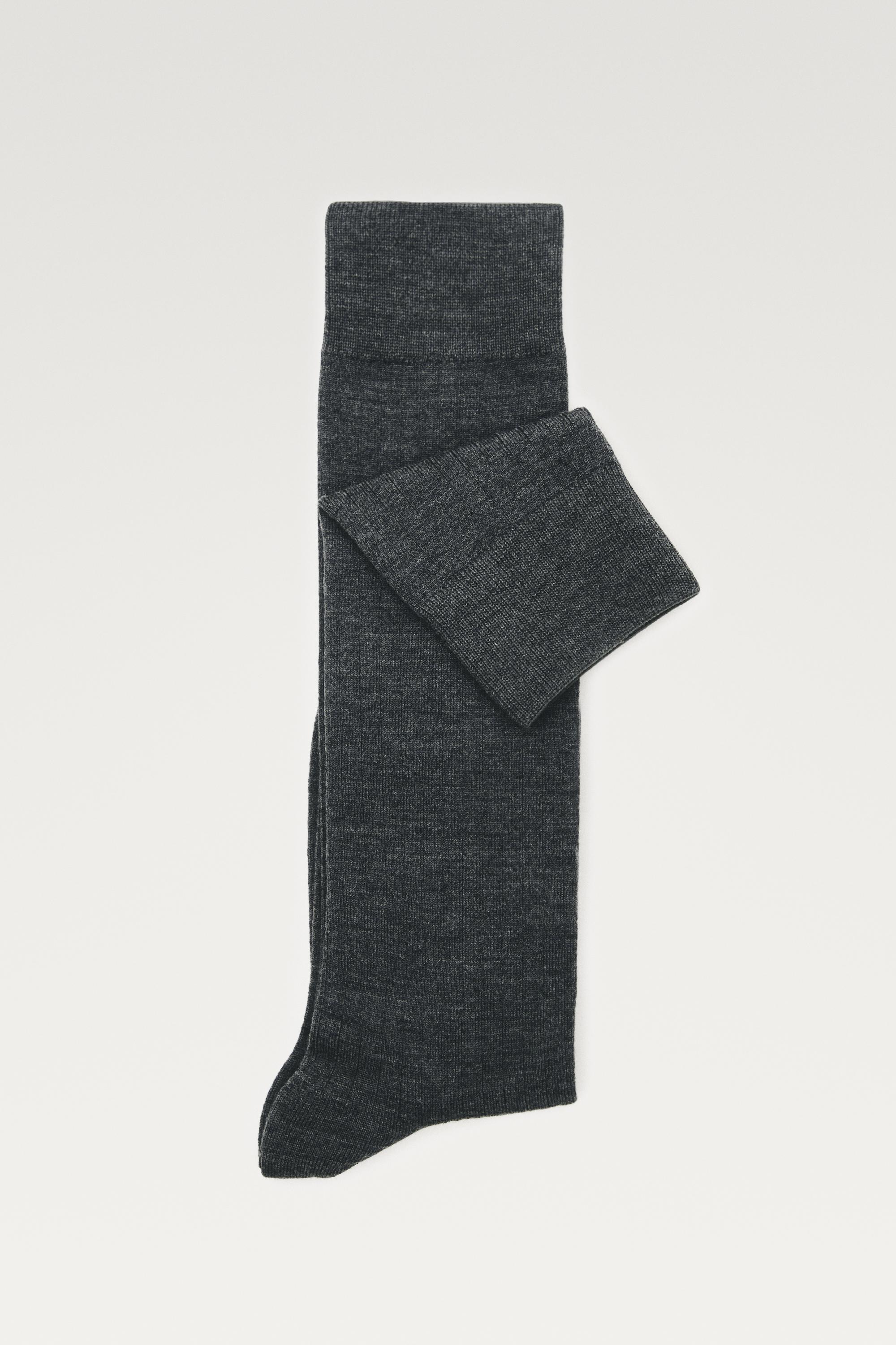Ribbed socks