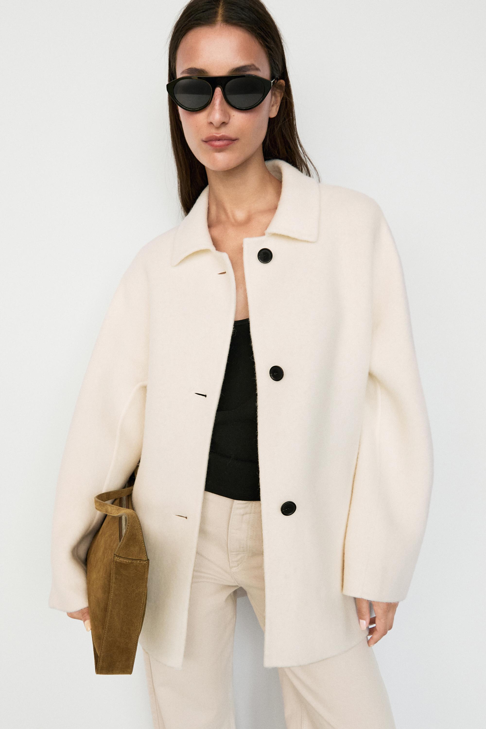 Medium single-breasted wool blend coat