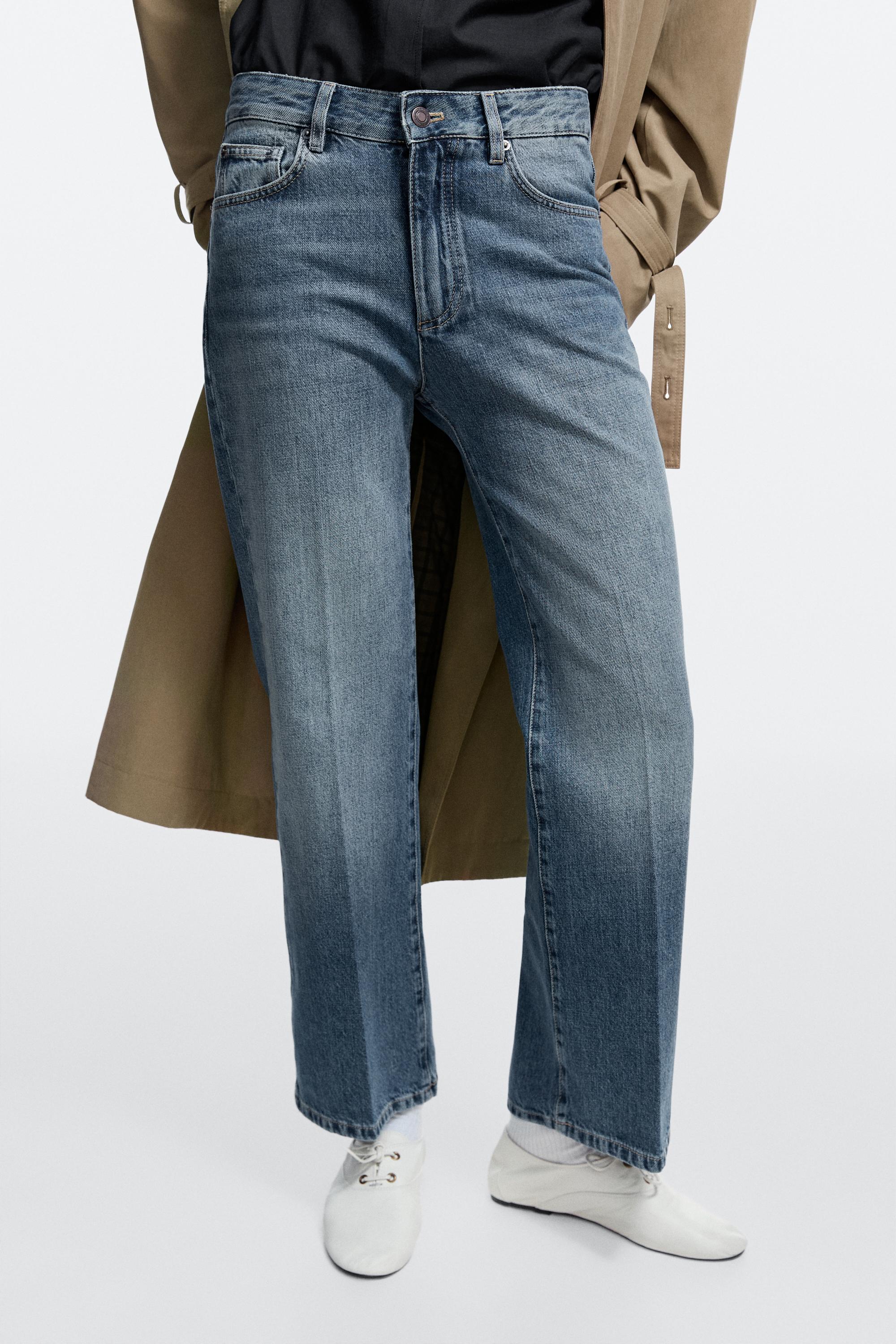Mid-waist cropped flare fit jeans