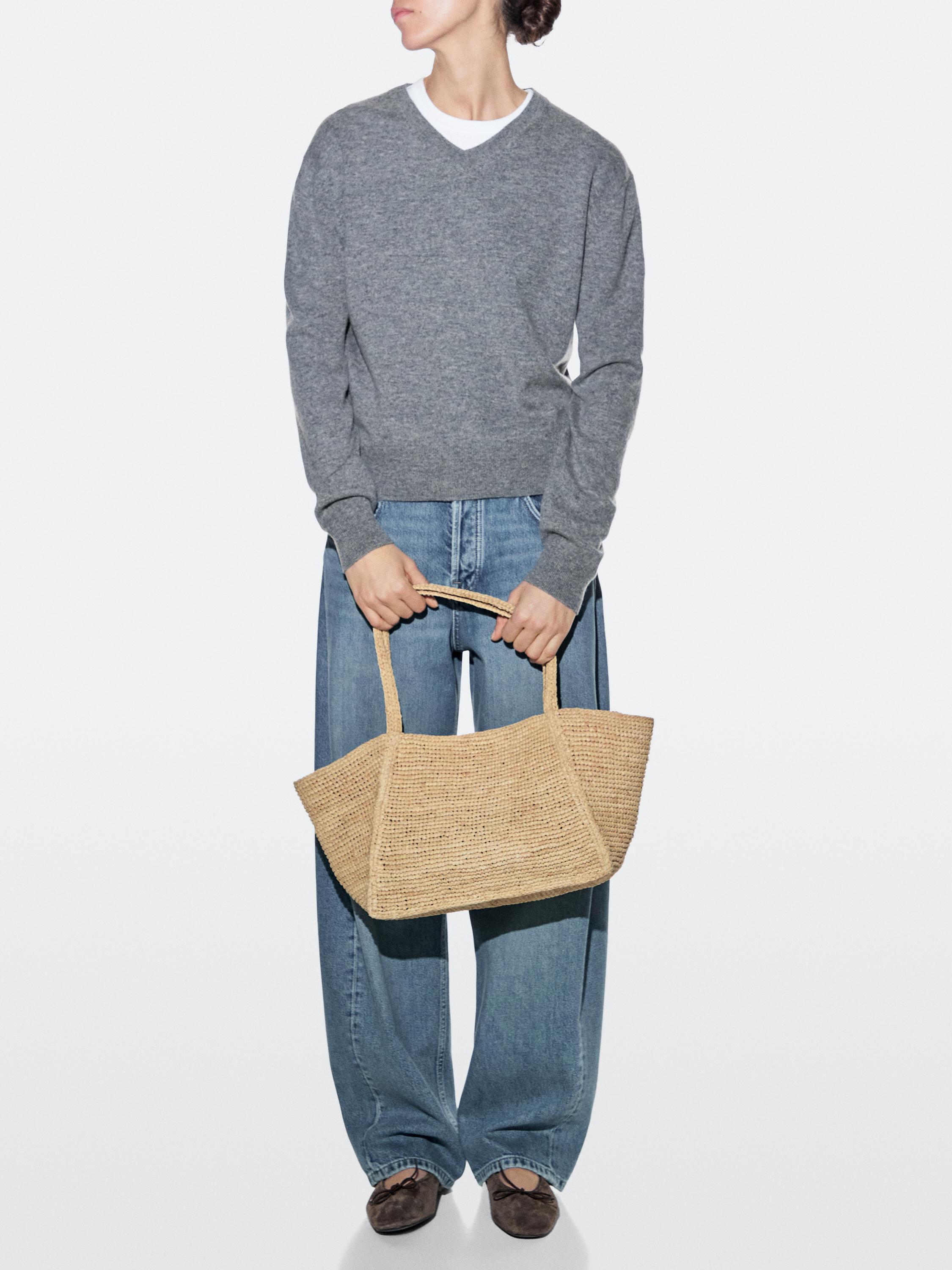 100% raffia mid-sized tote bag