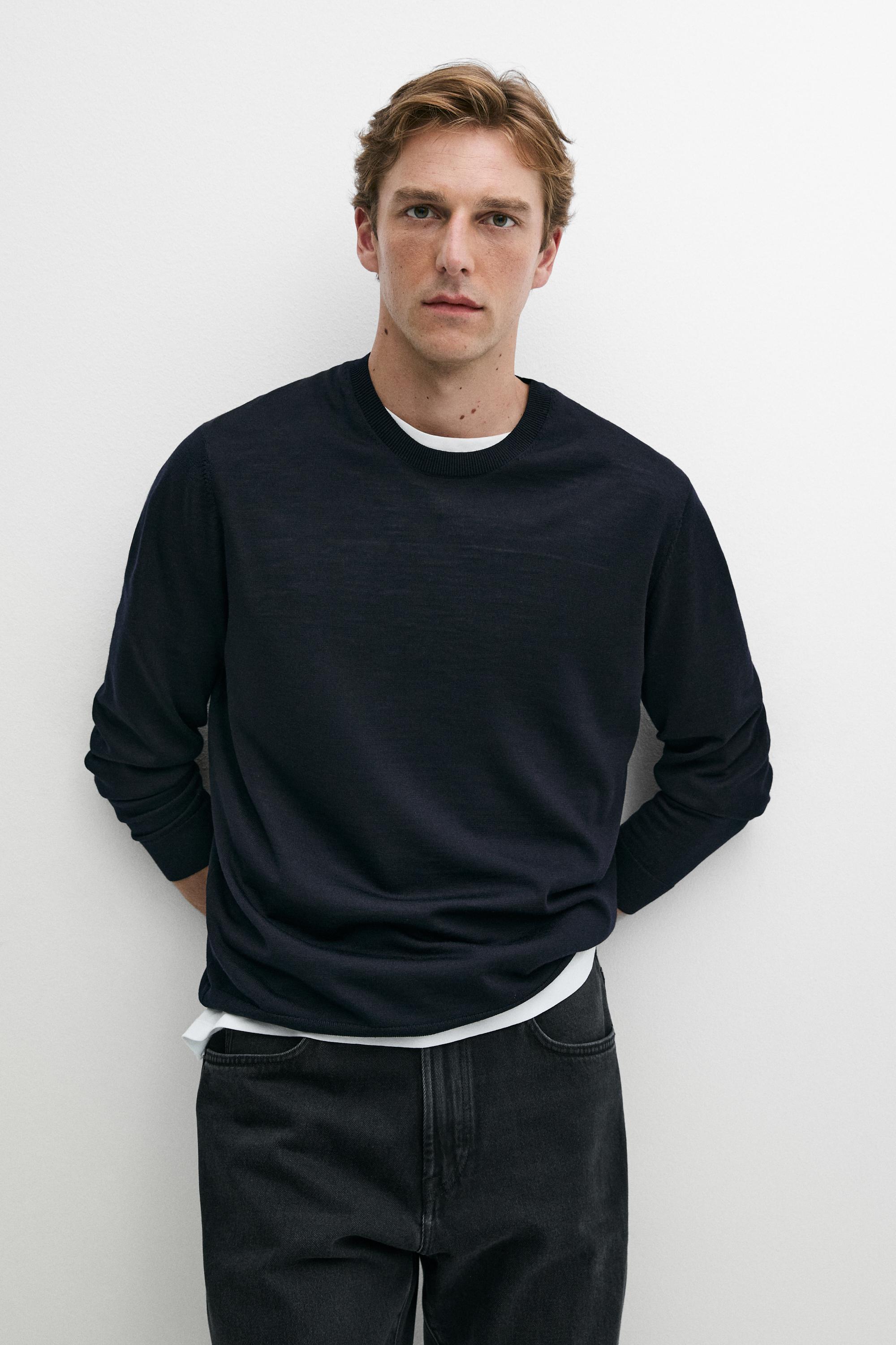 100% merino wool knit round neck sweater