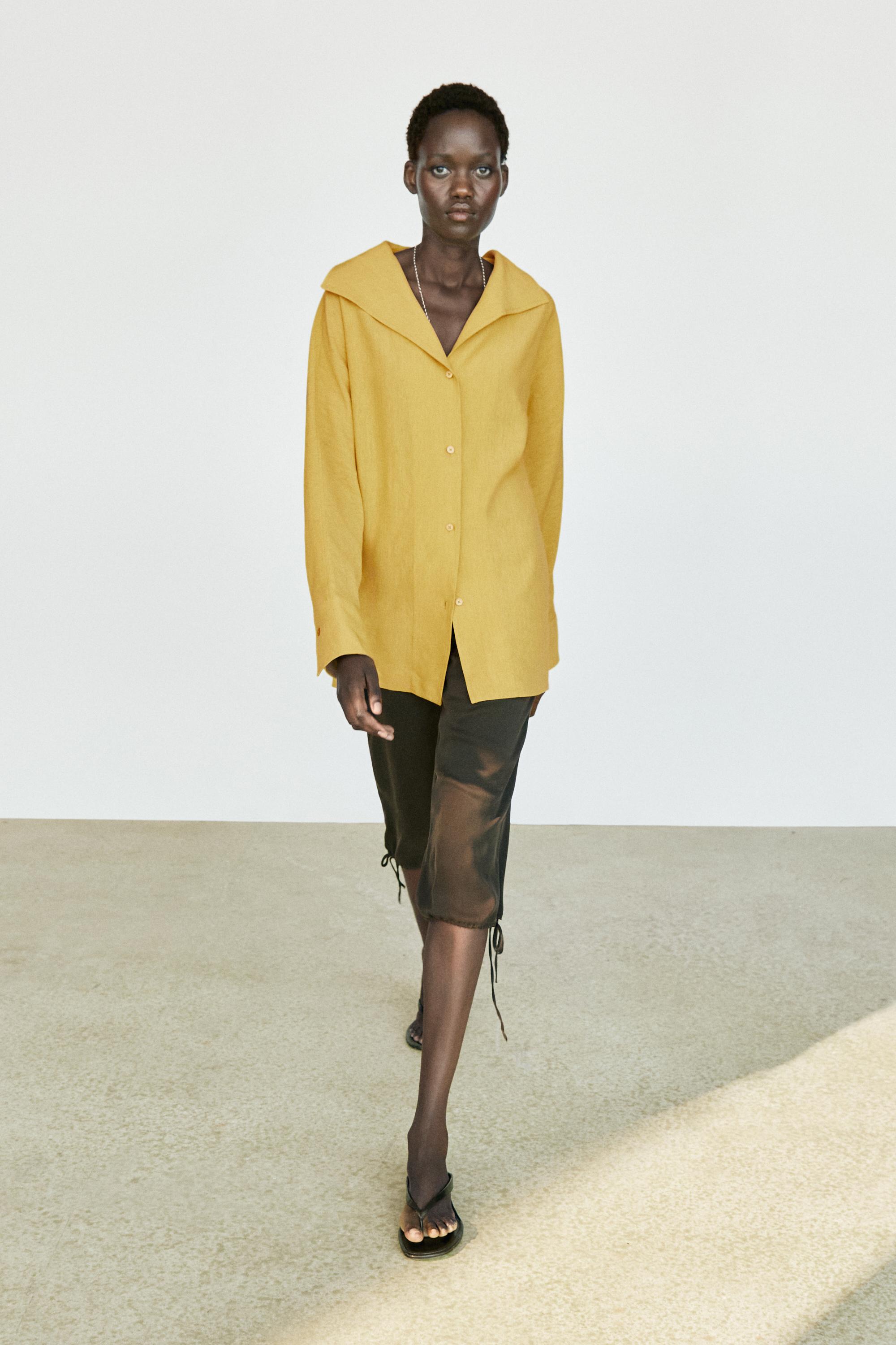 Flowing linen blend shirt with statement collar