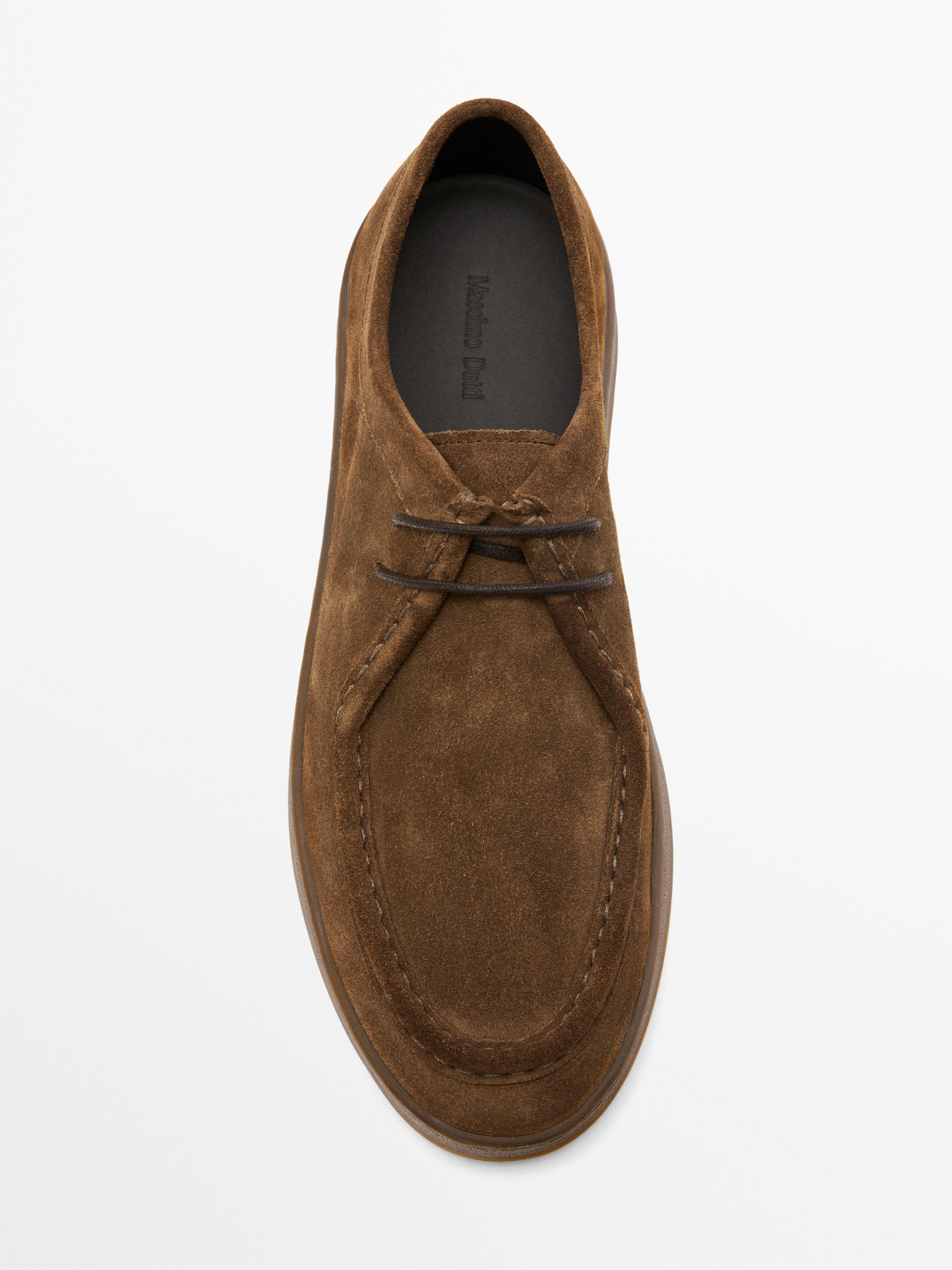 Leather shoes with moc toe and chunky sole