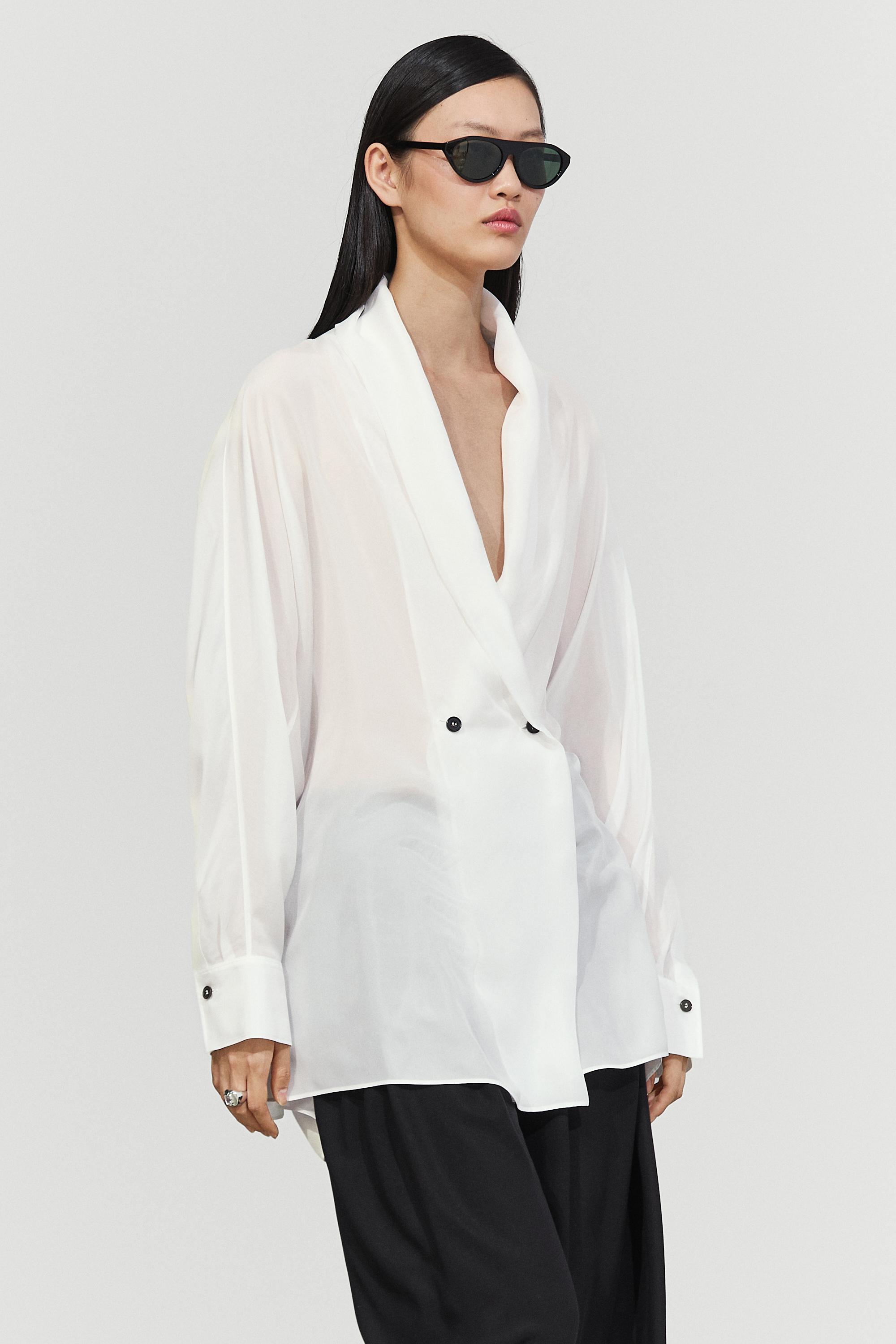 Flowing 100% silk tuxedo-style kimono
