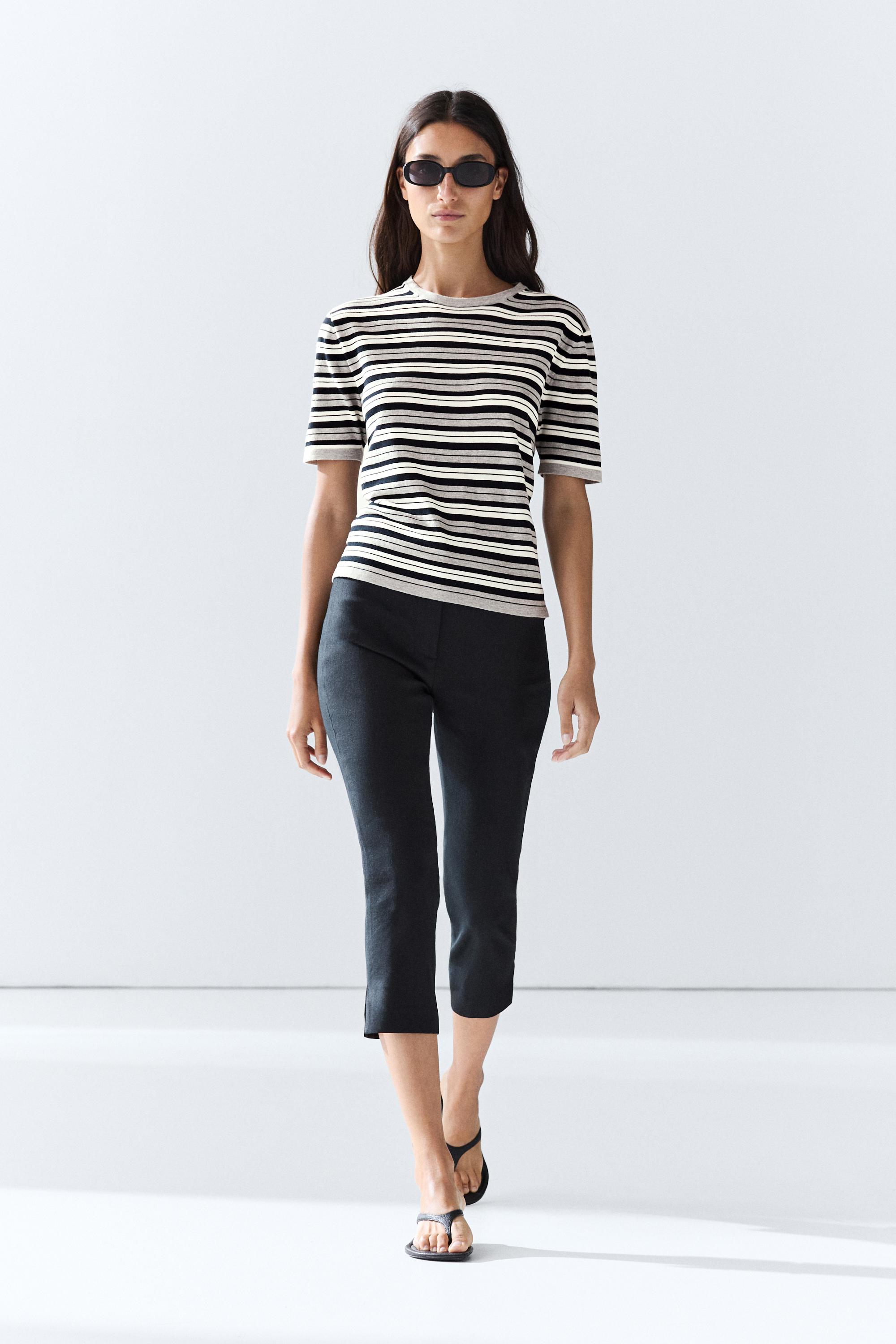 Short sleeve striped T-shirt