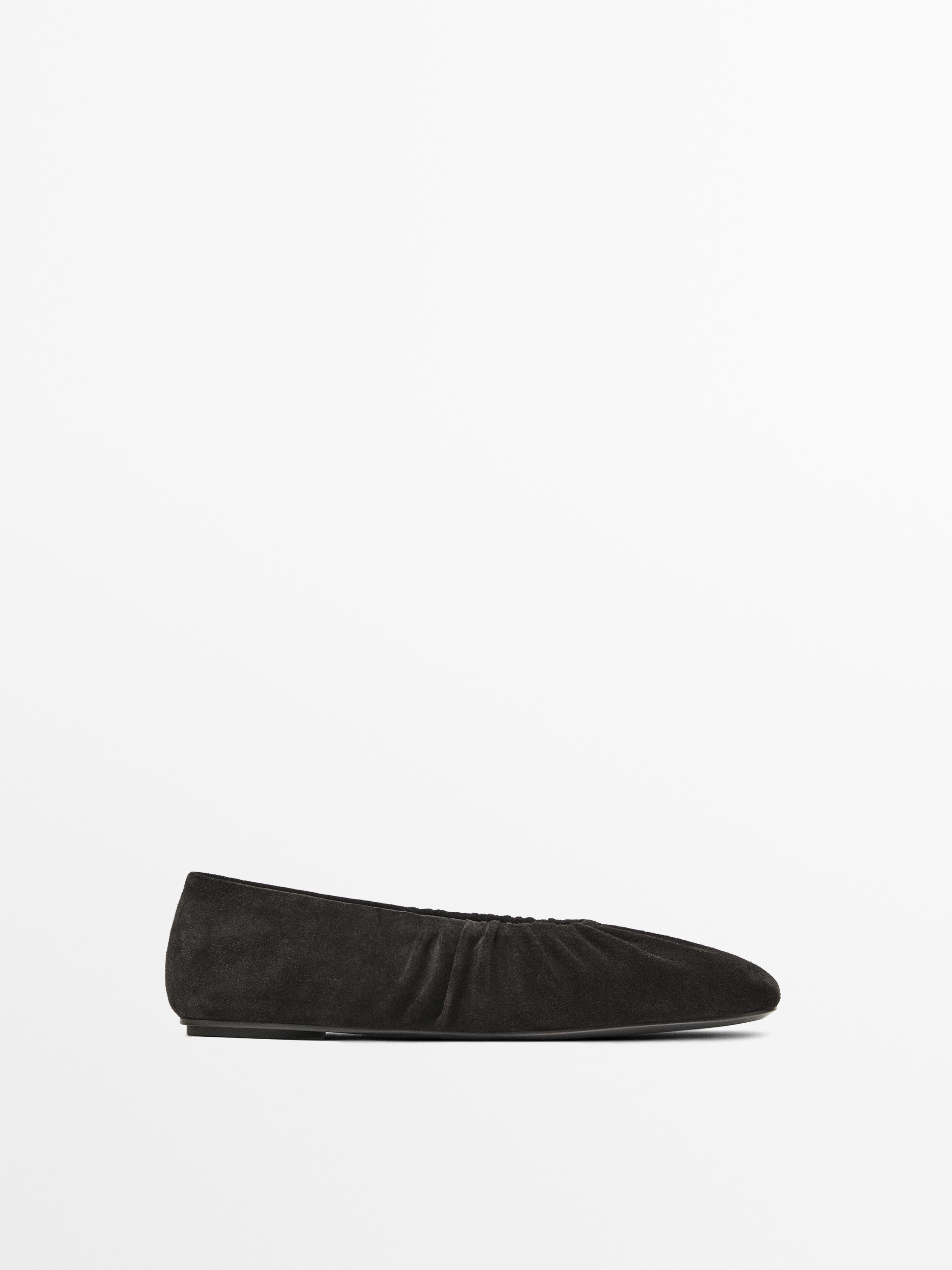 Gathered split leather ballet flats
