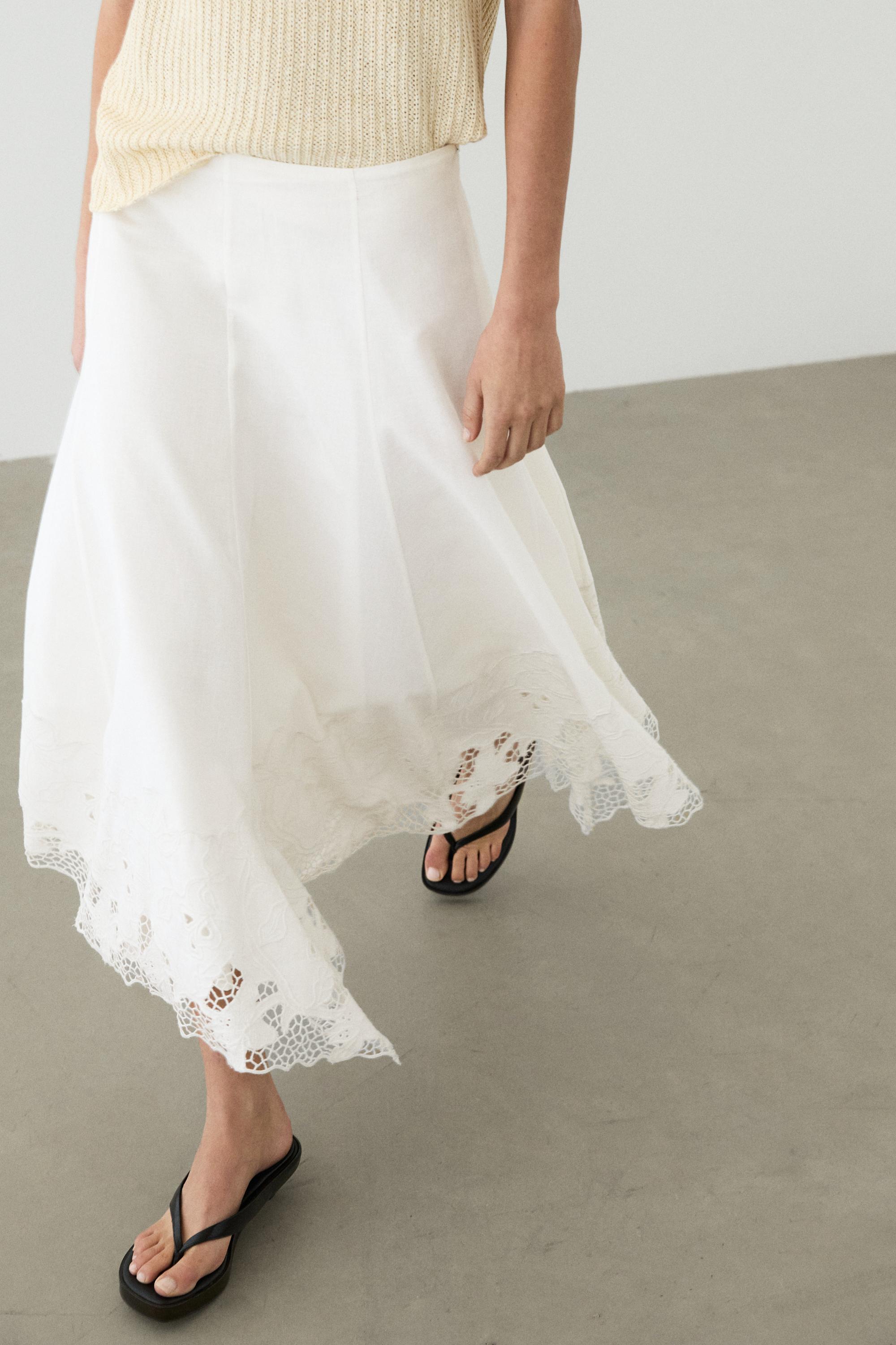 Flared midi skirt with embroidery