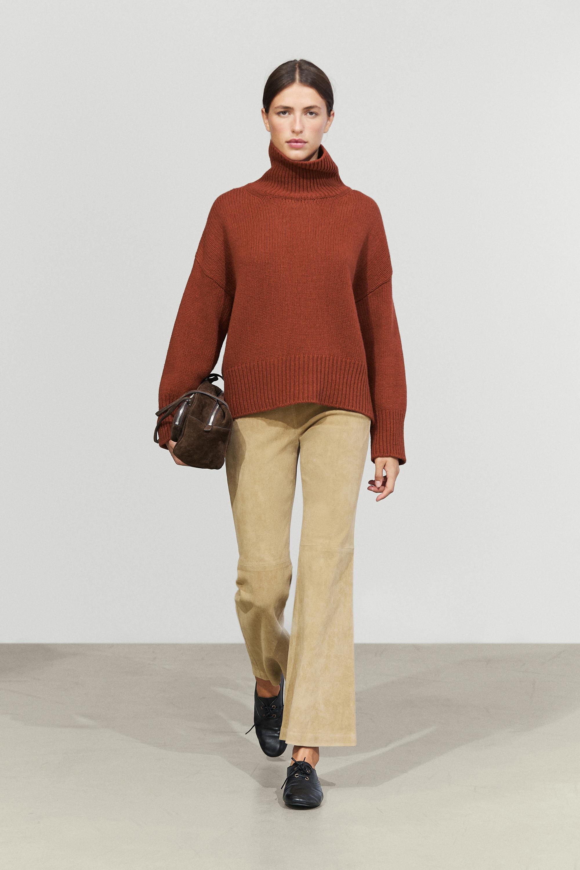100% wool oversize knit sweater