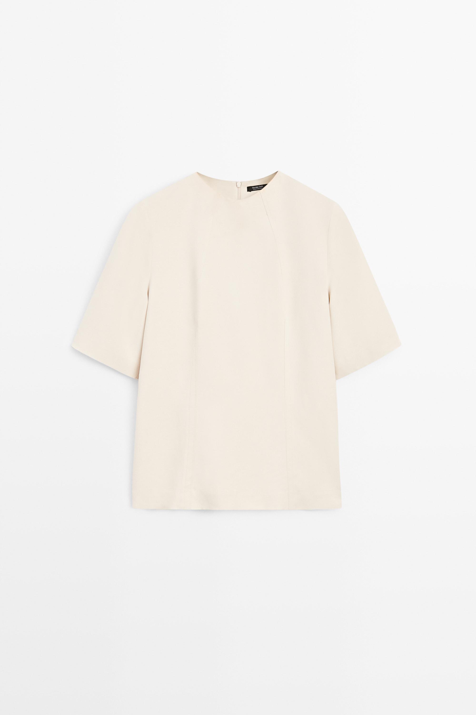 Flowing elbow-length sleeve top