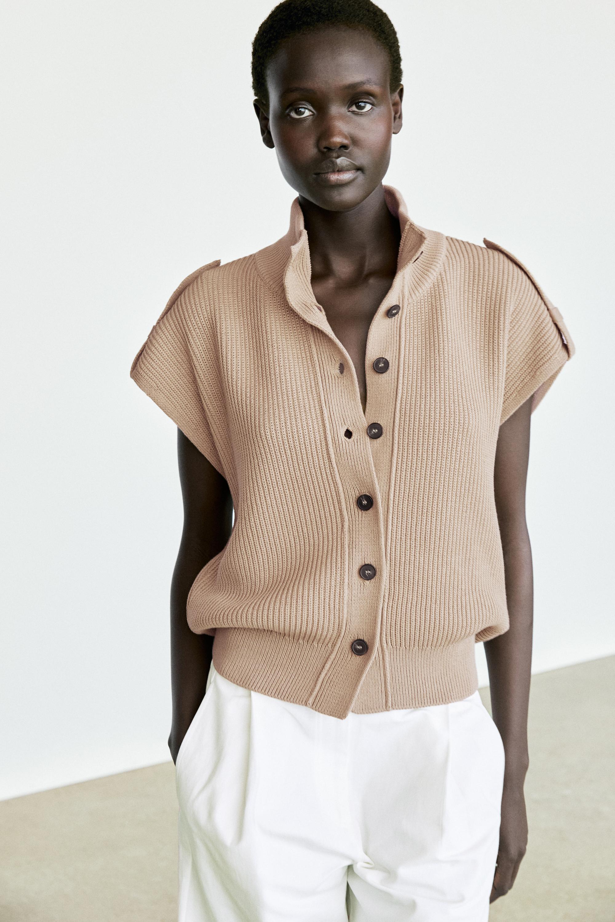 100% cotton button-detail knit vest