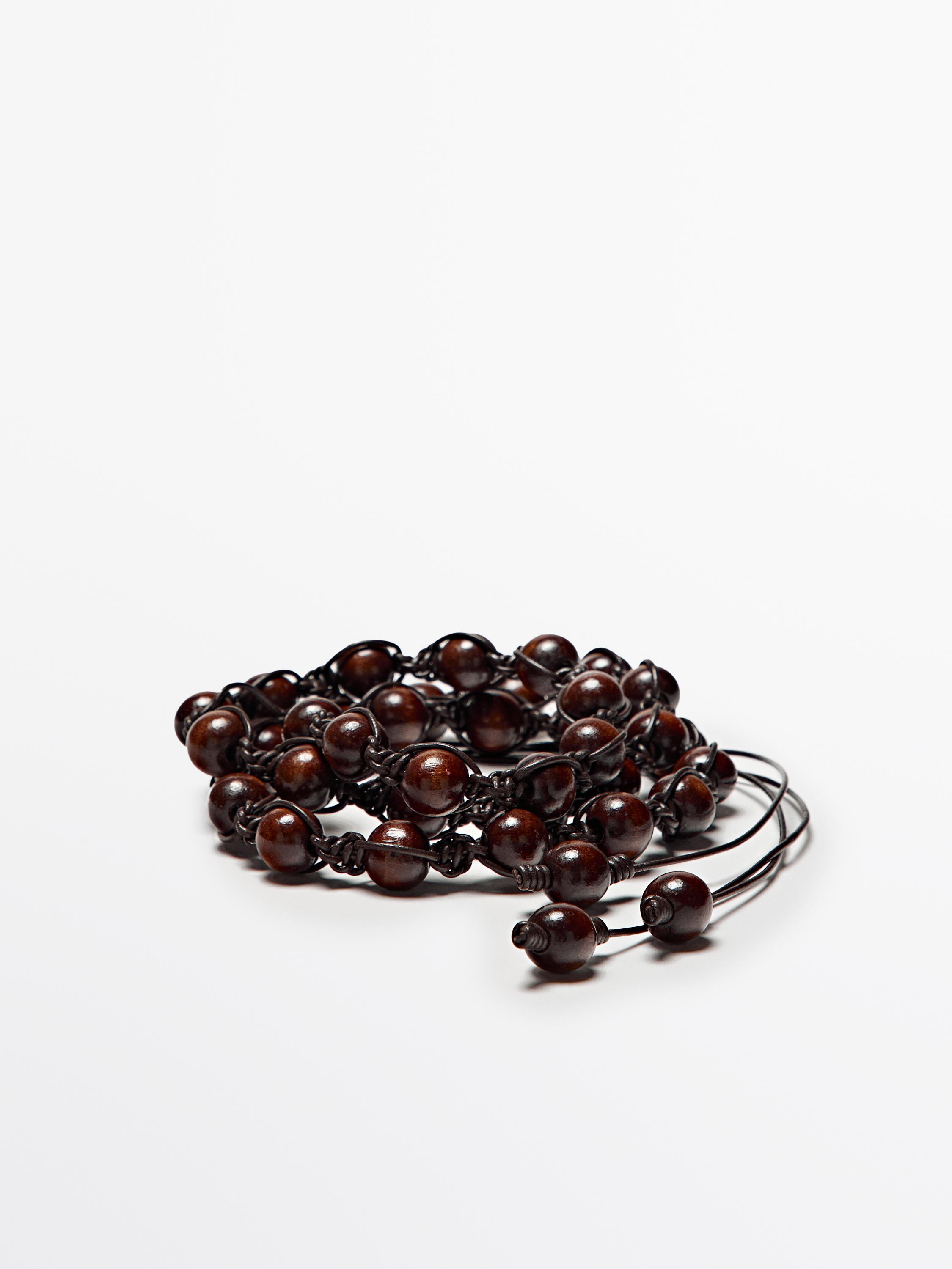 Contrast wood and leather bead belt