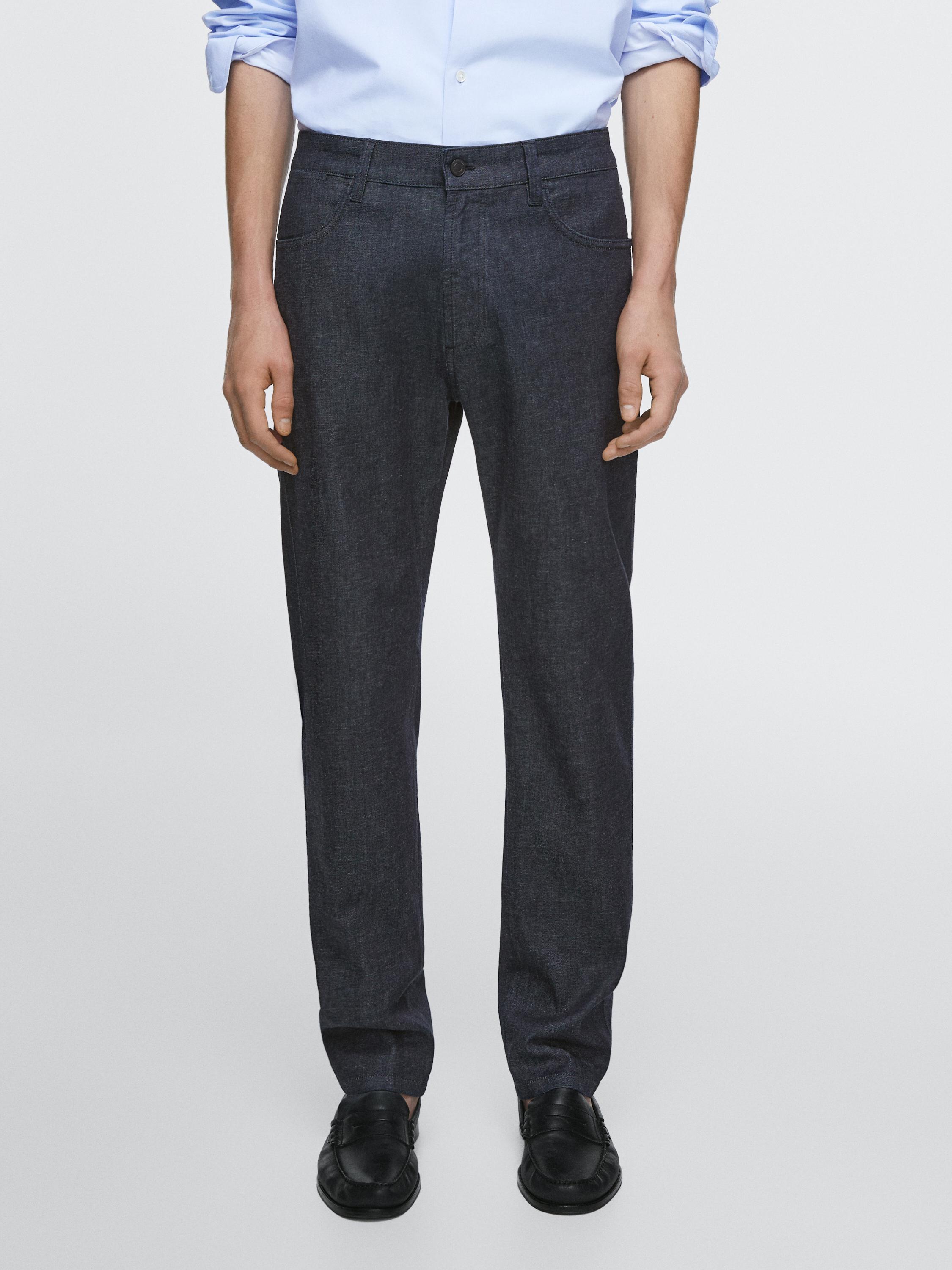 退浆修身版轻质牛仔裤