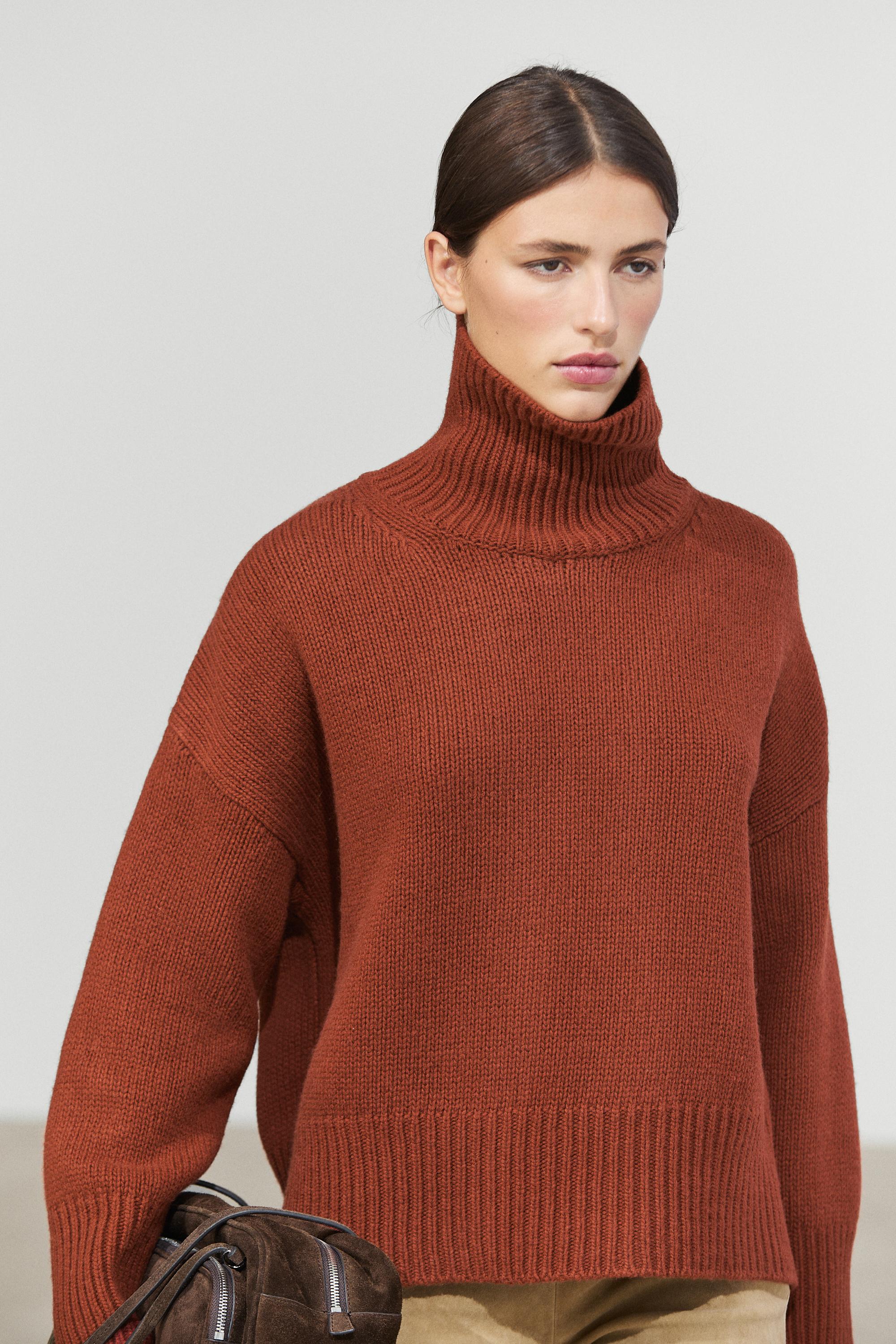 100% wool oversize knit sweater