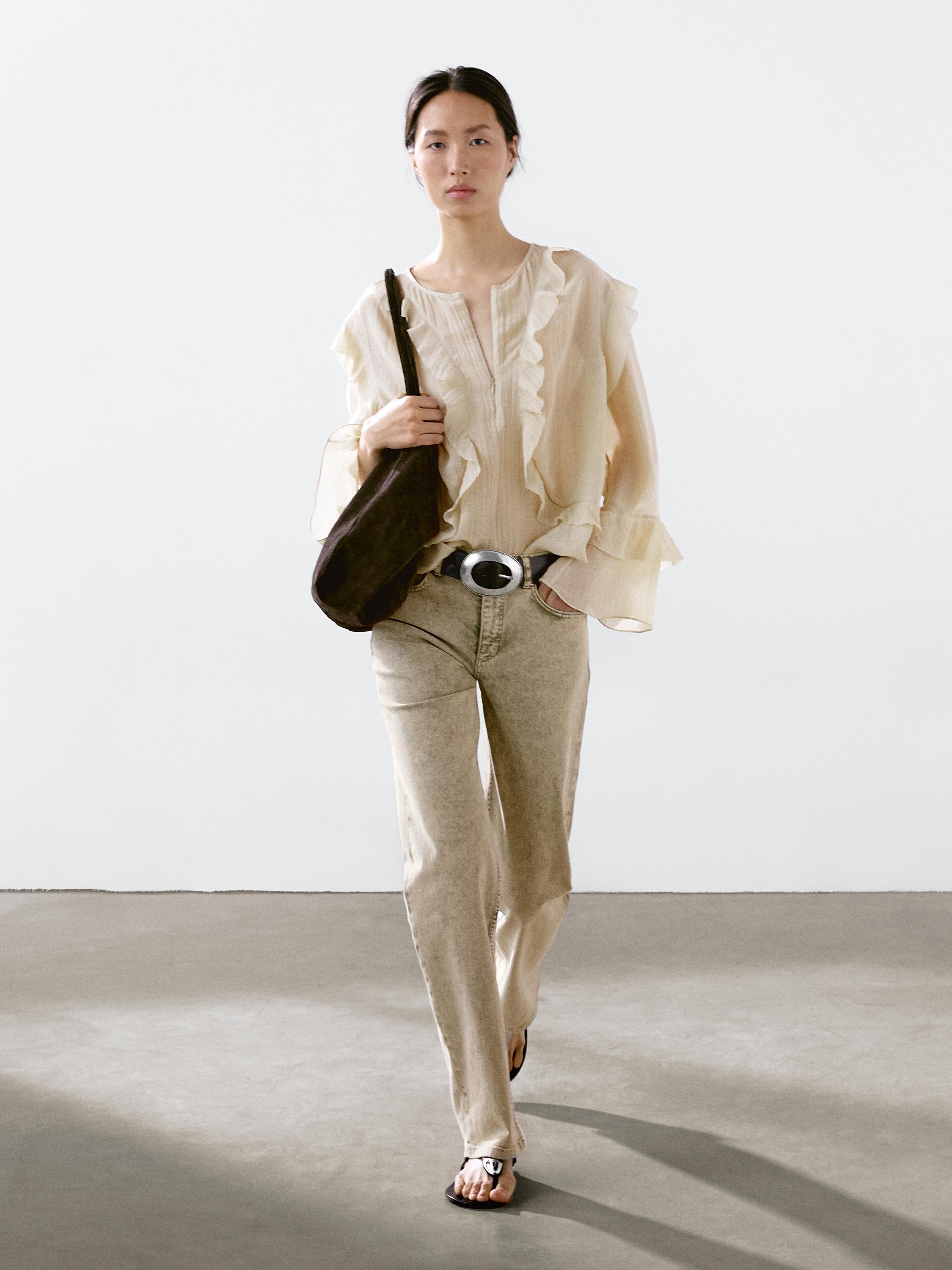 Flowing blouse with ruffles