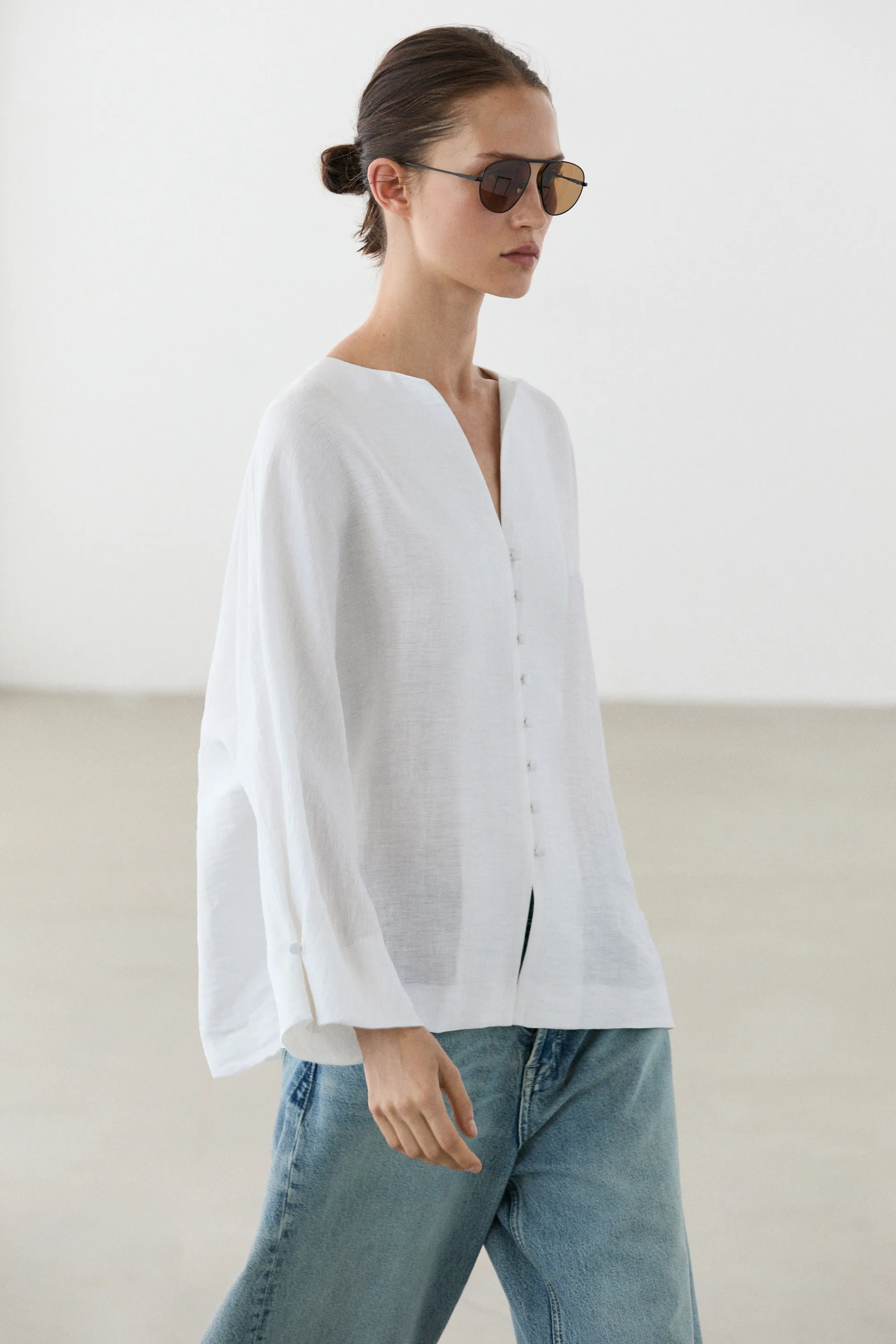 Linen blend overshirt with buttons
