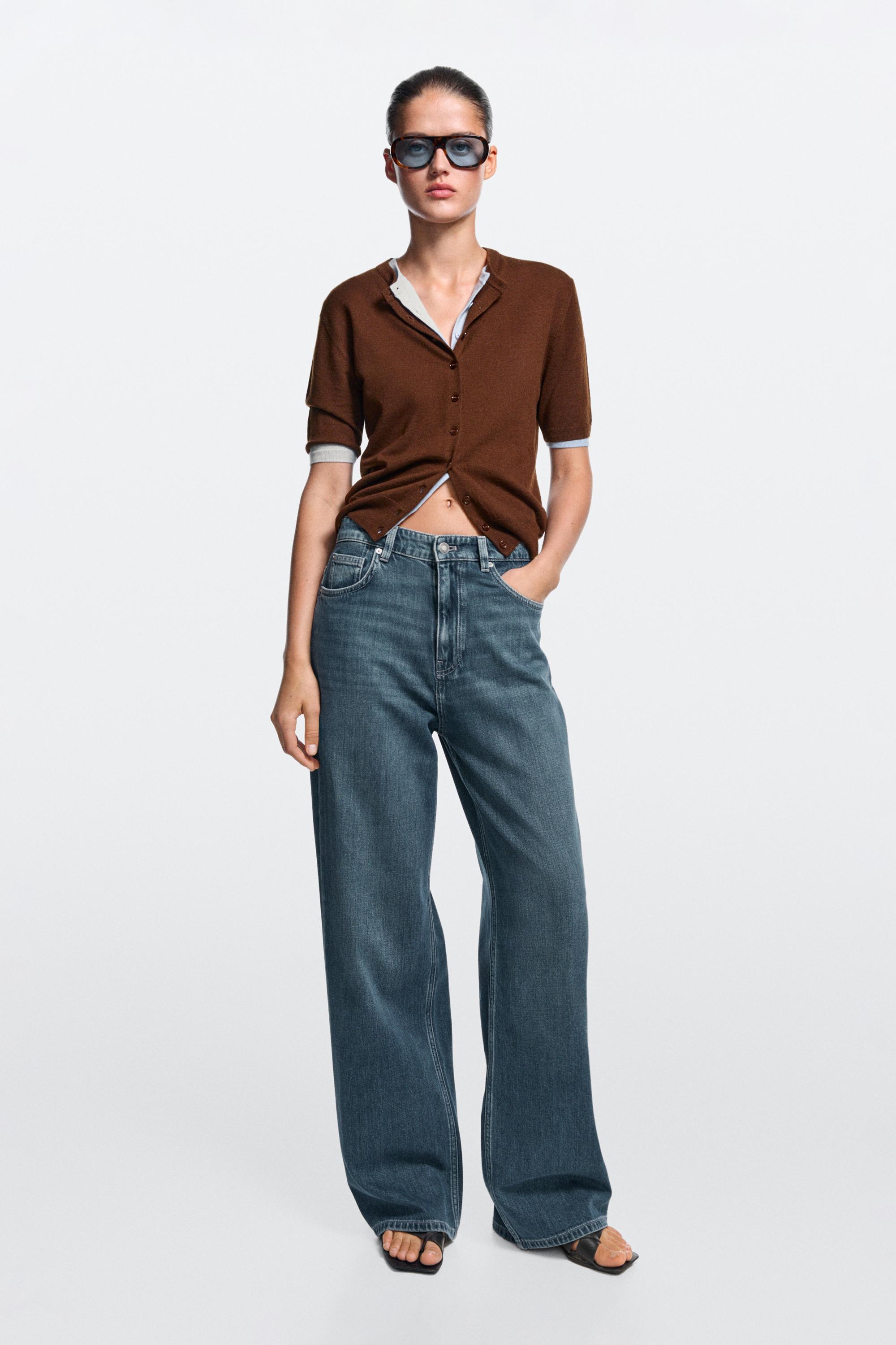 Relaxed wide-leg jeans
