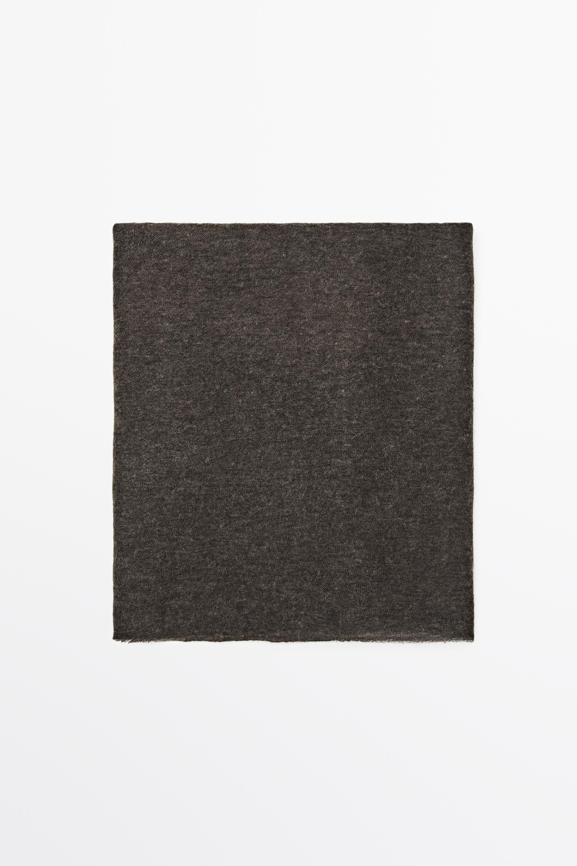 100% Cashmere scarf