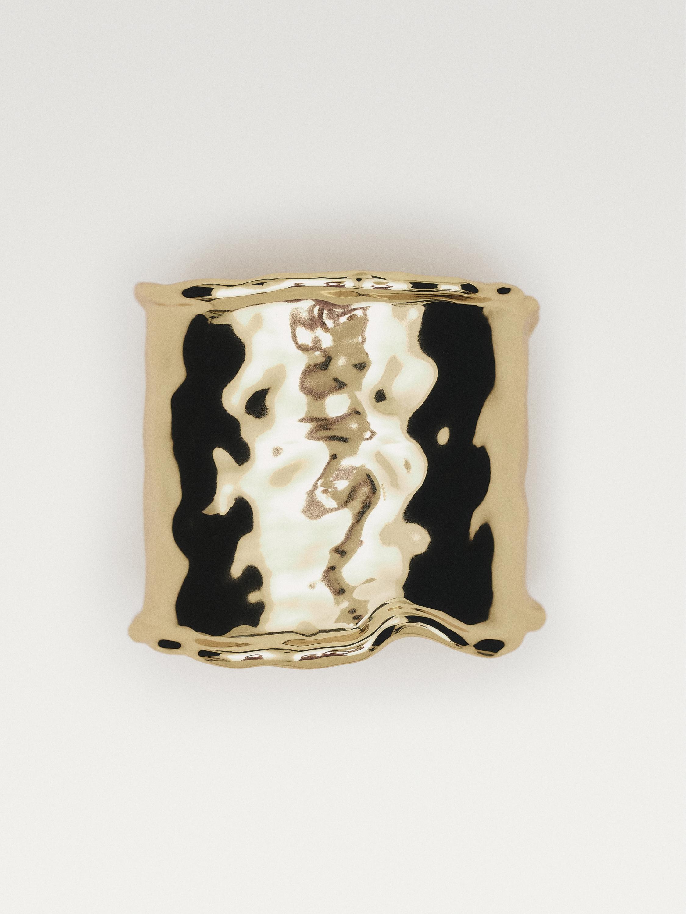 Irregular bracelet with textured detail