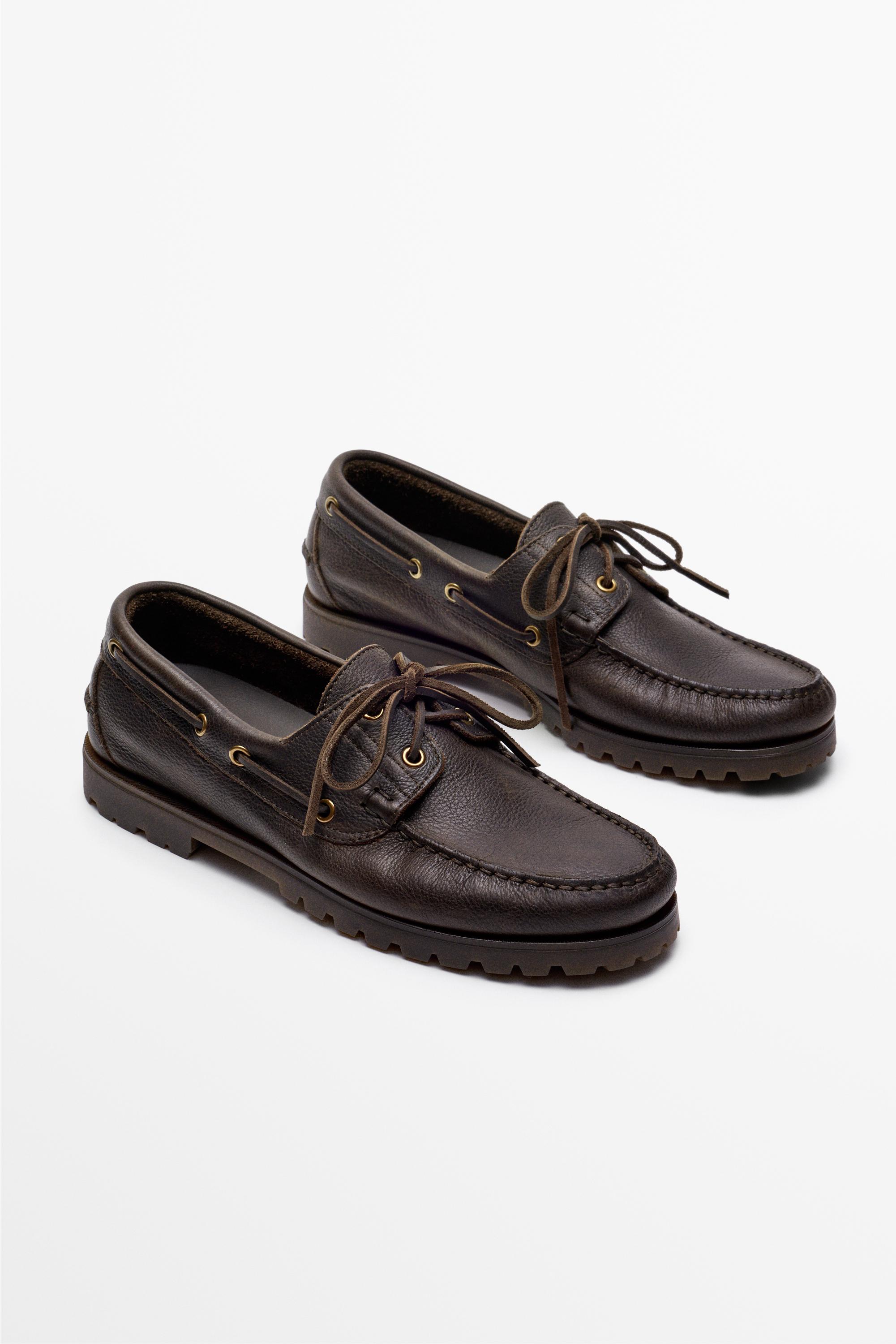 Nappa leather boat shoe