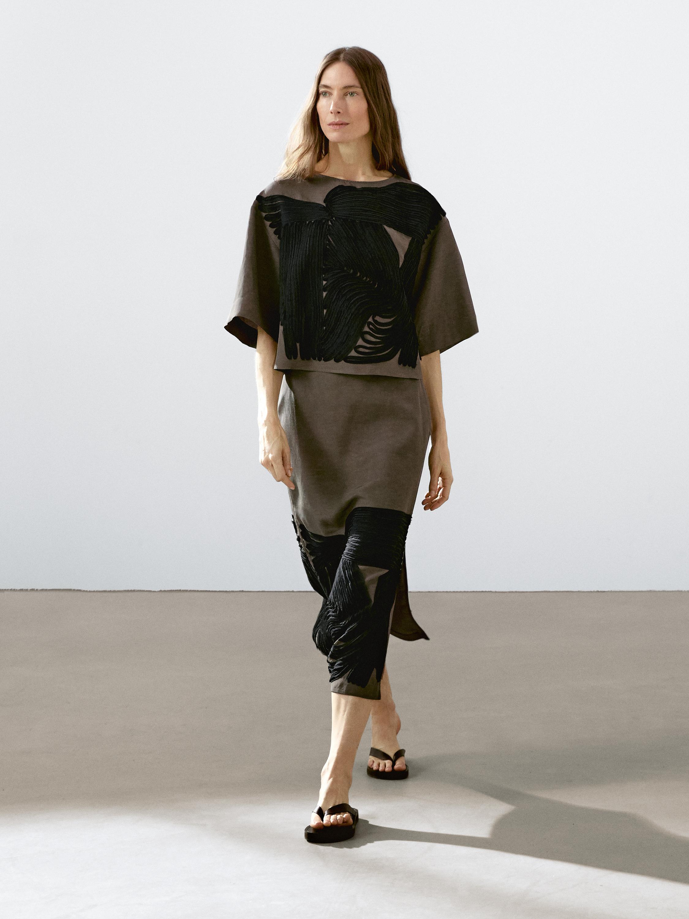 Midi skirt with contrasting trims