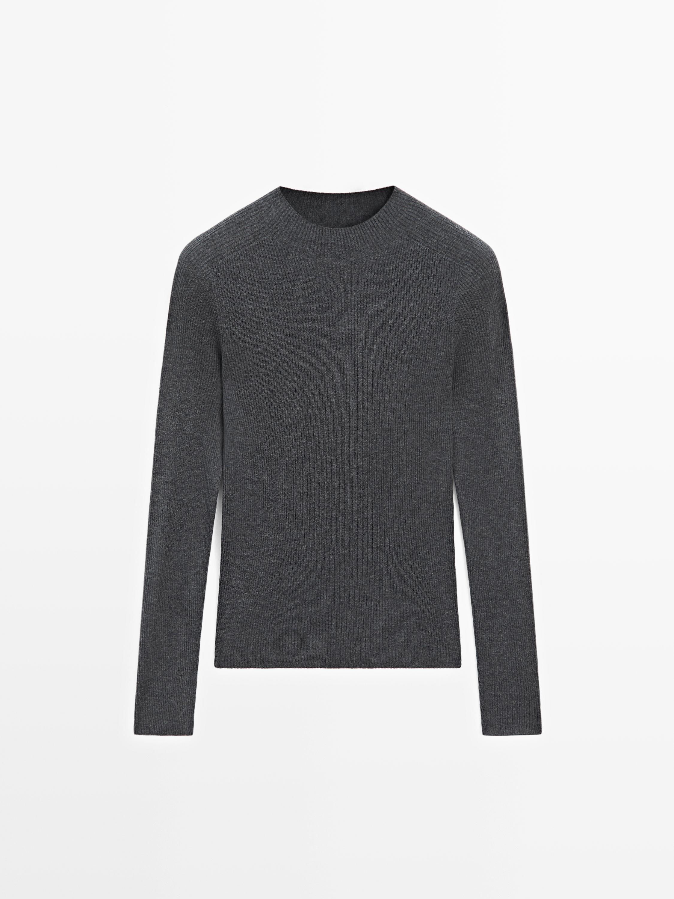 Ribbed mock neck knit sweater
