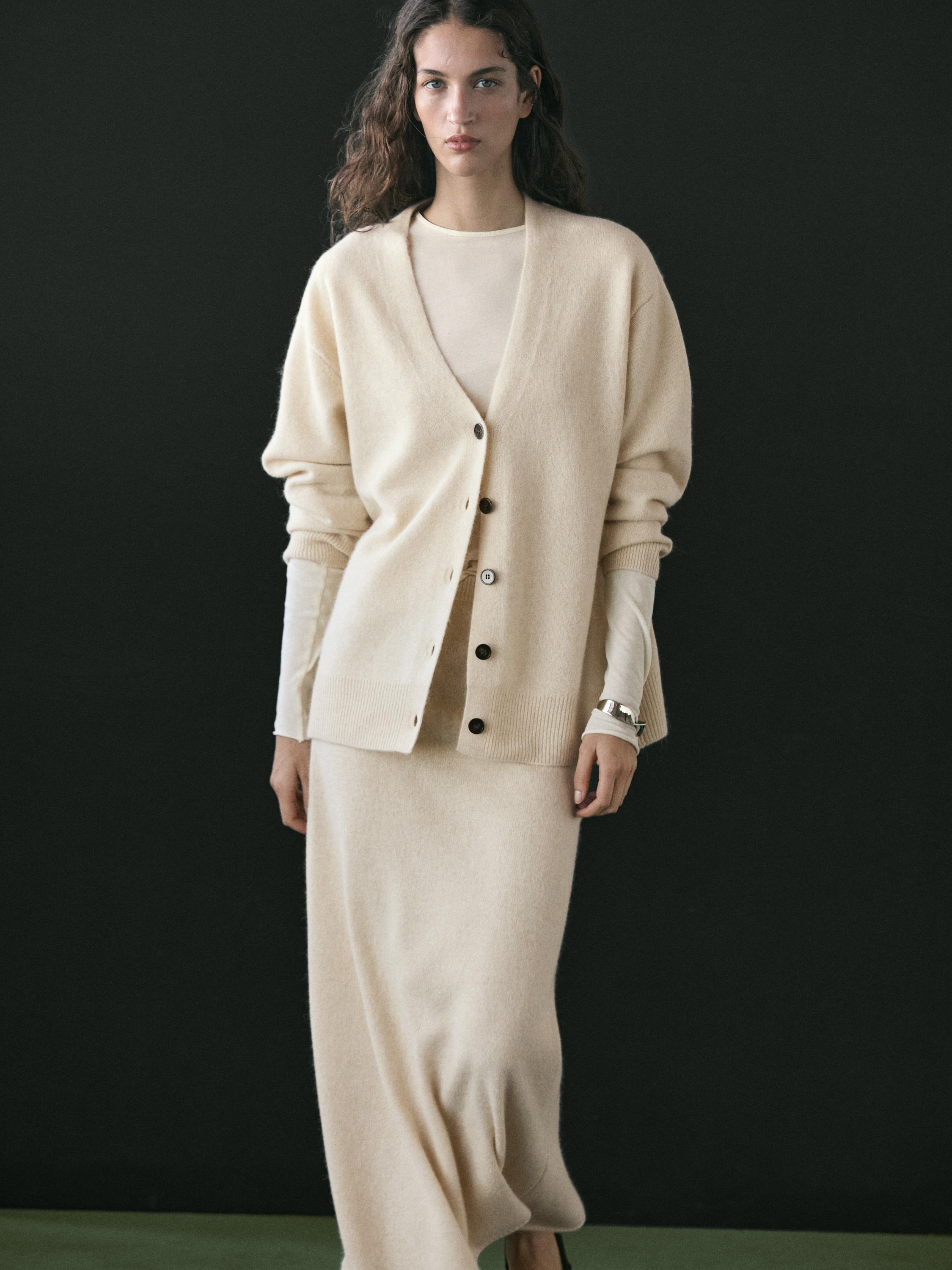 Alpaca wool V-neck knit cardigan