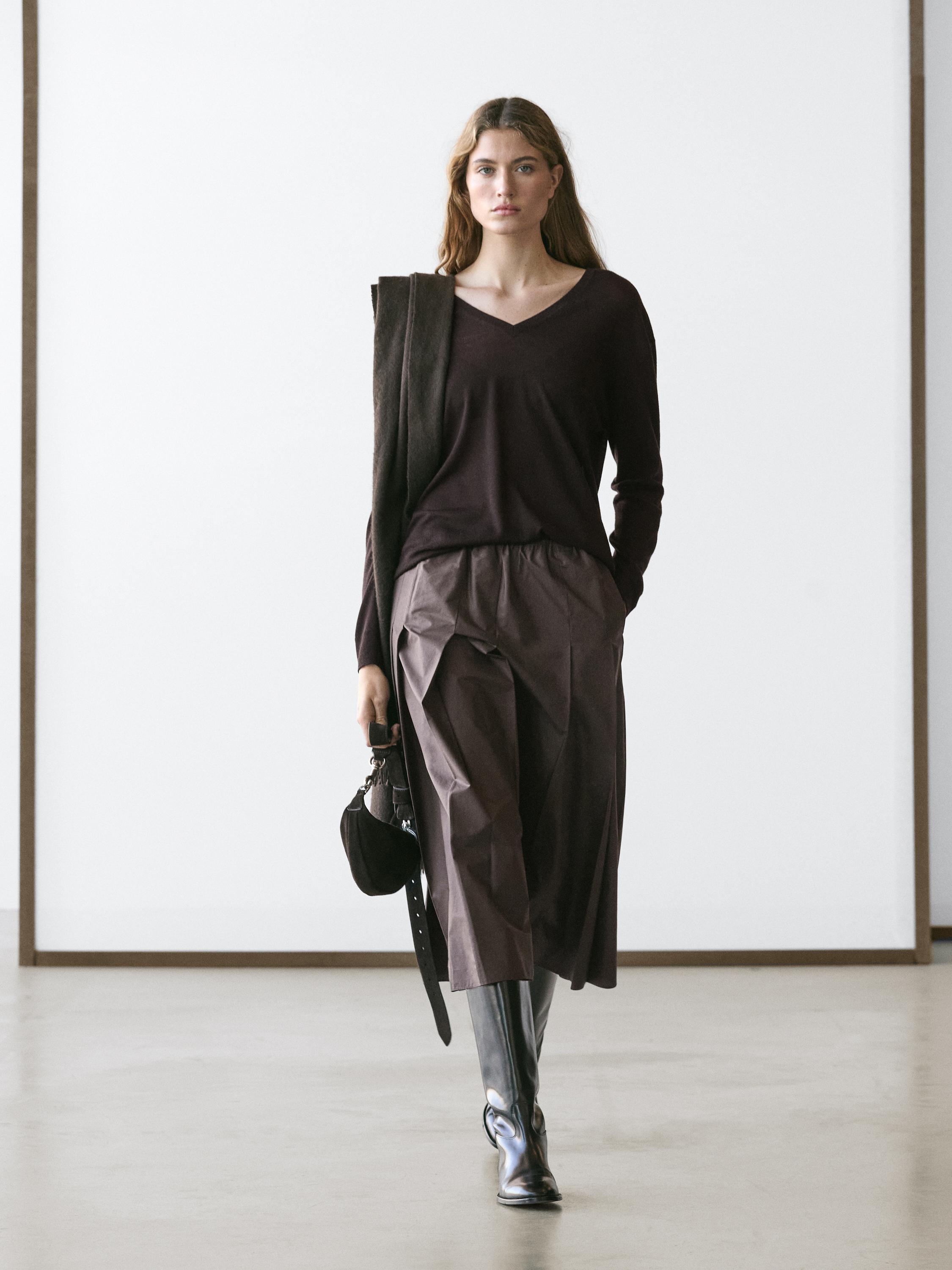 100% wool oversize knit sweater