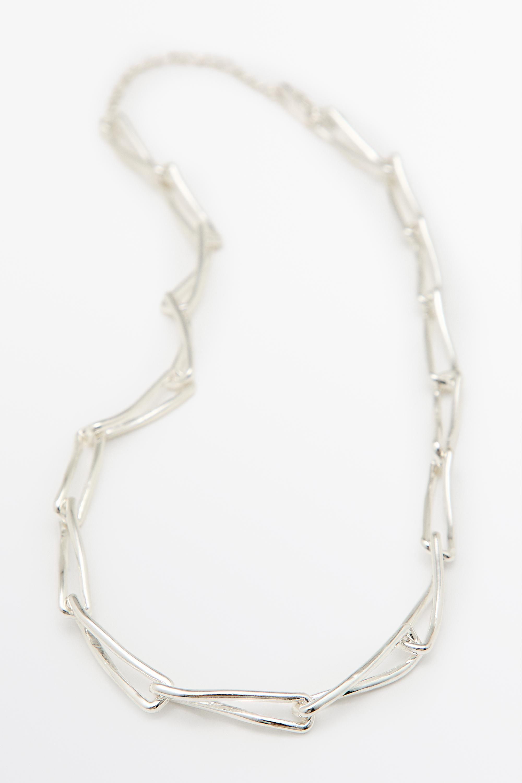 Long link necklace