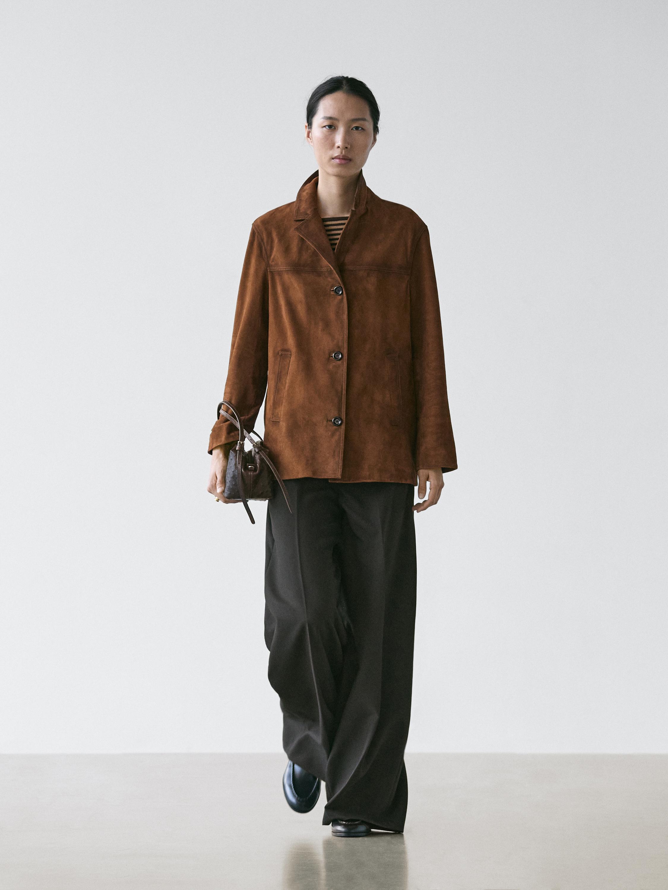 100% suede leather blazer with pockets