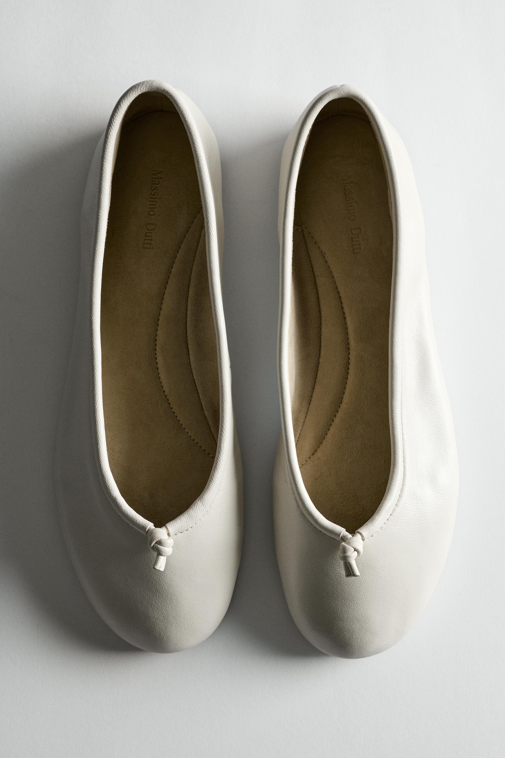 Leather knot ballet flat